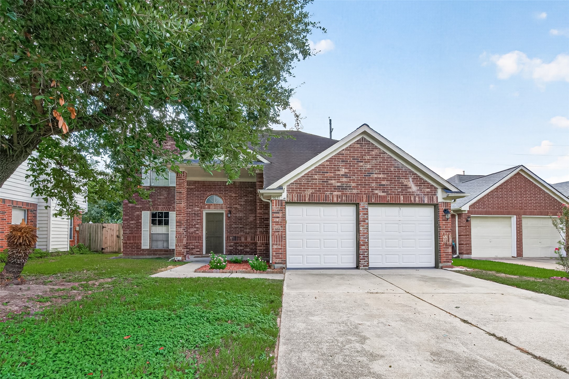 5631 Roserock Lane Property Photo 4