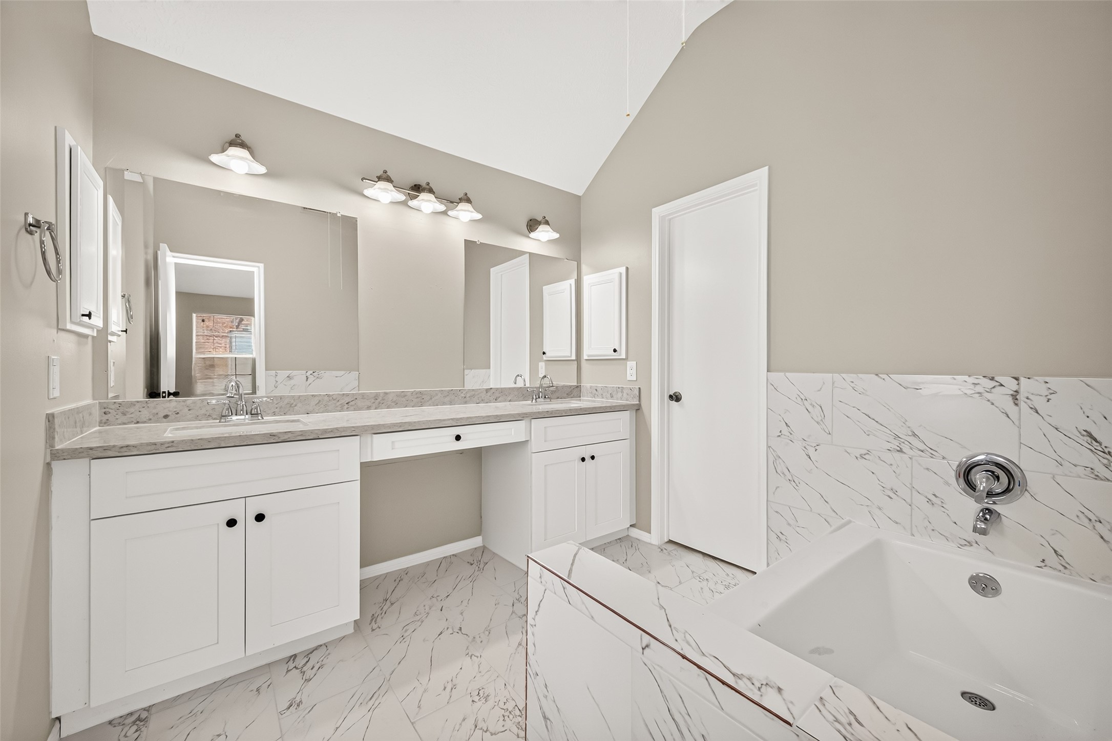 5631 Roserock Lane Property Photo 32