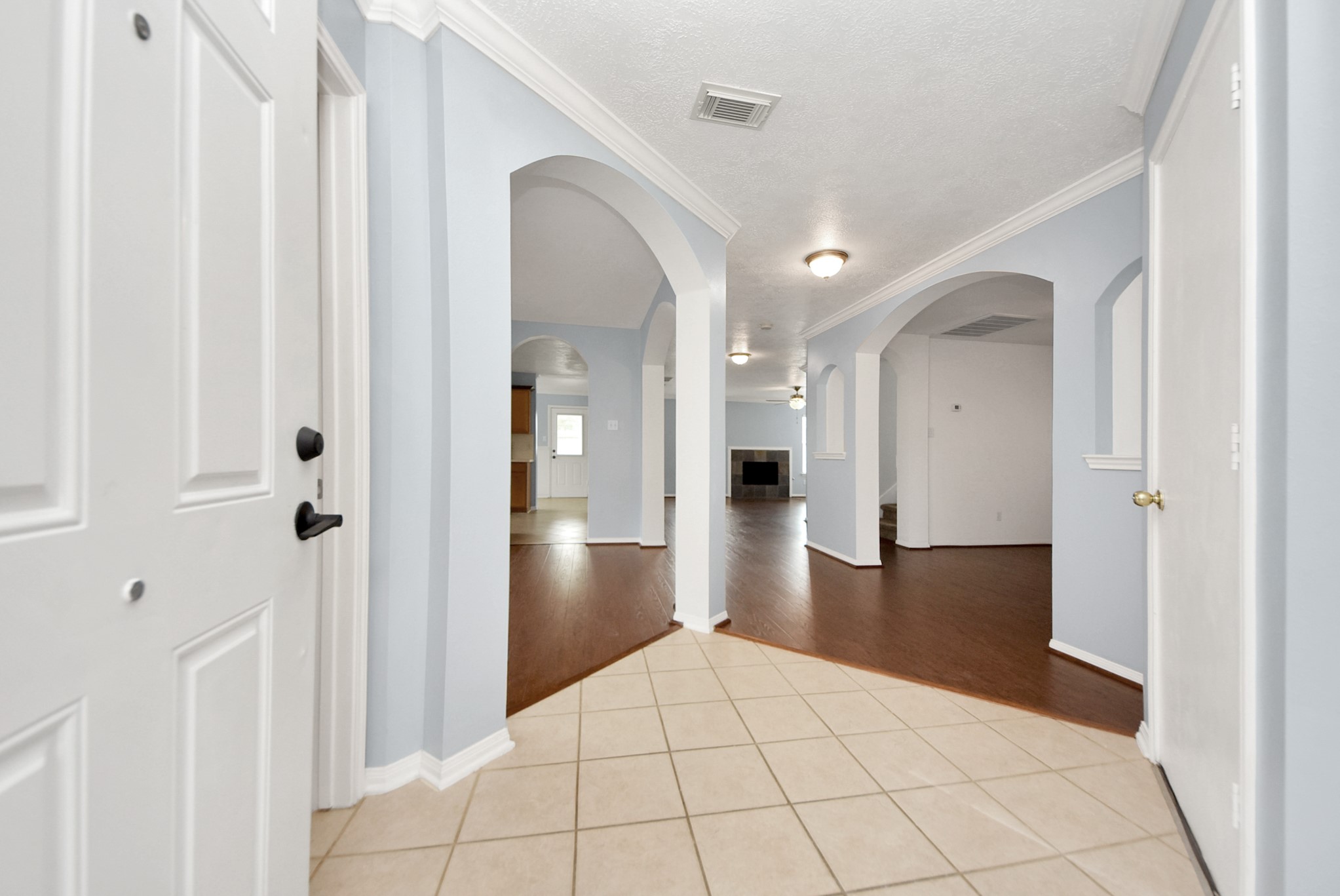 7238 Foxshadows Lane Property Photo 11