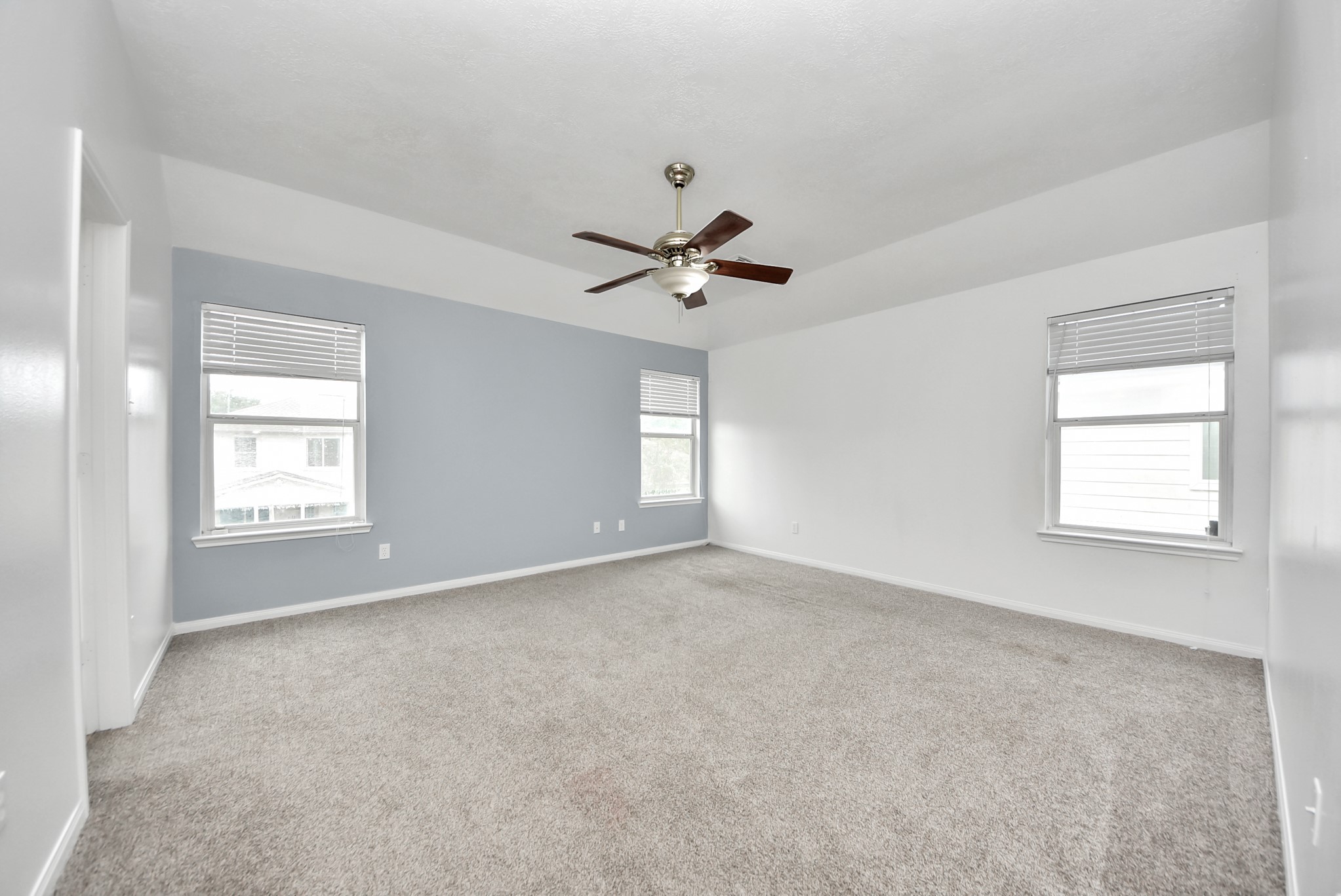 7238 Foxshadows Lane Property Photo 34