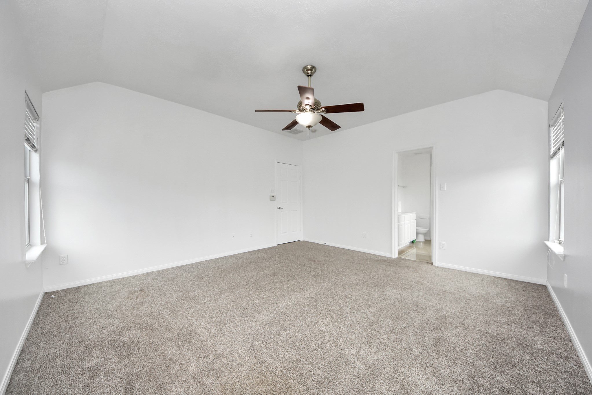 7238 Foxshadows Lane Property Photo 36
