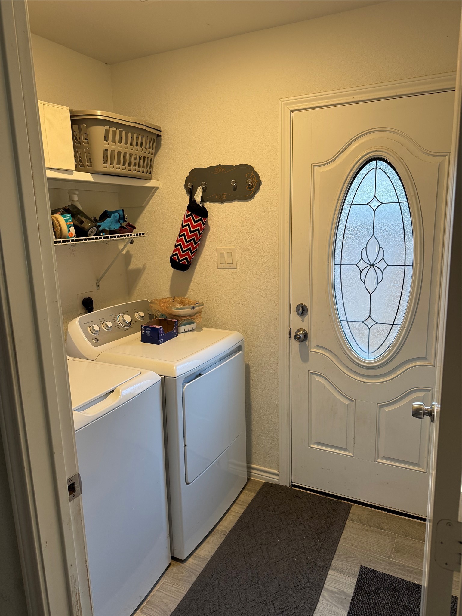 9593 Darkwood Property Photo 21