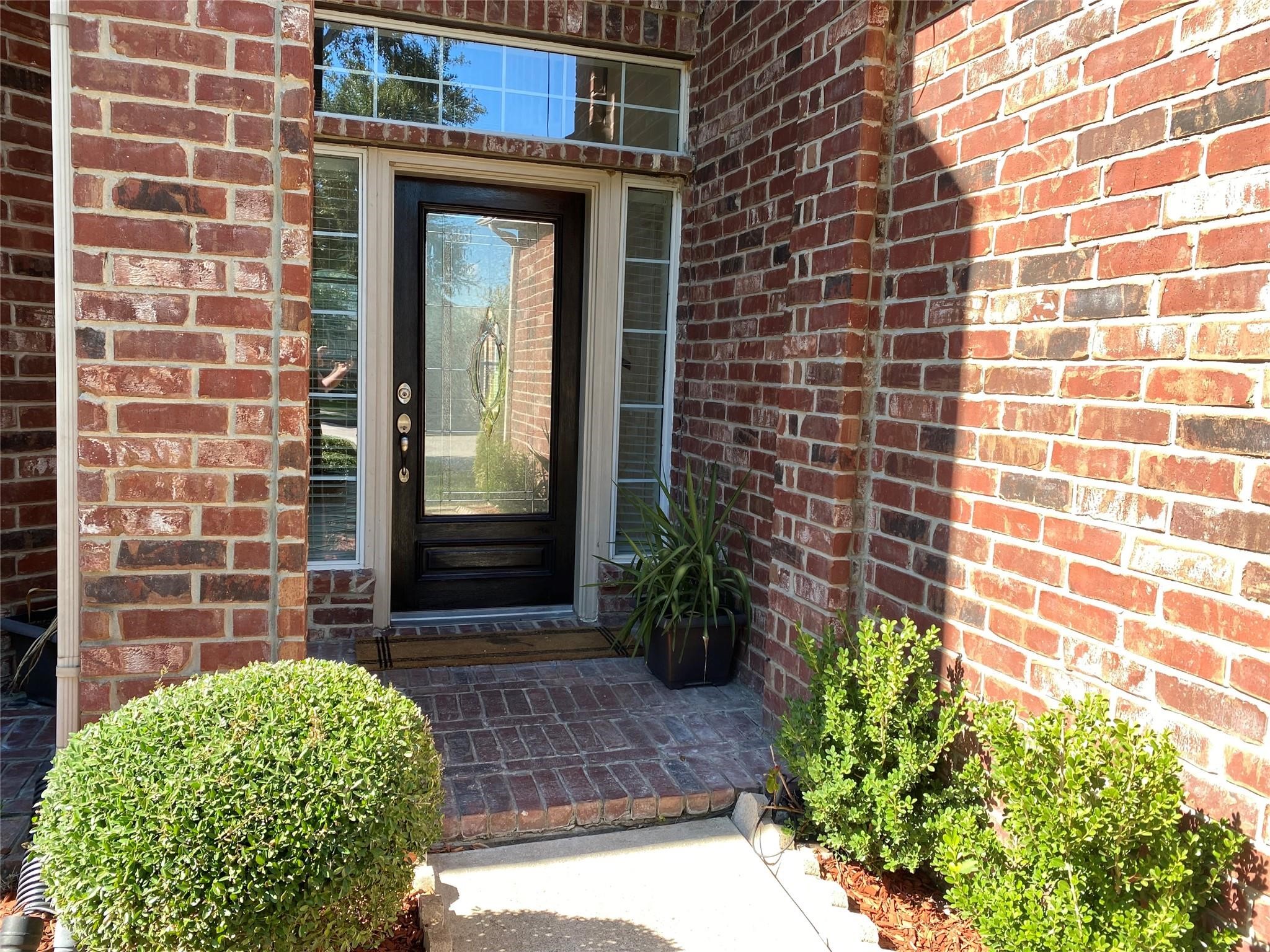 3526 Pine Valley Drive Property Photo 3