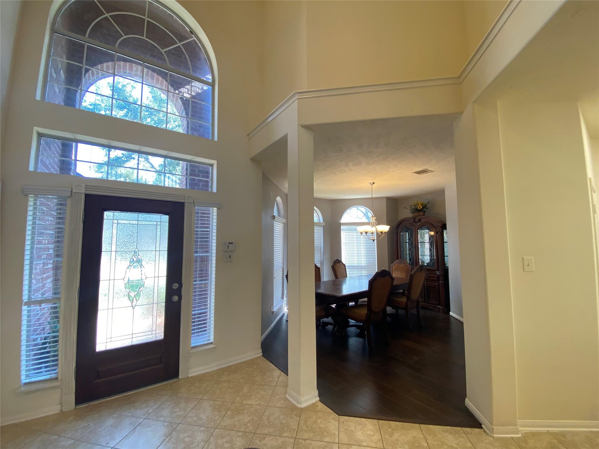 3526 Pine Valley Drive Property Photo 5