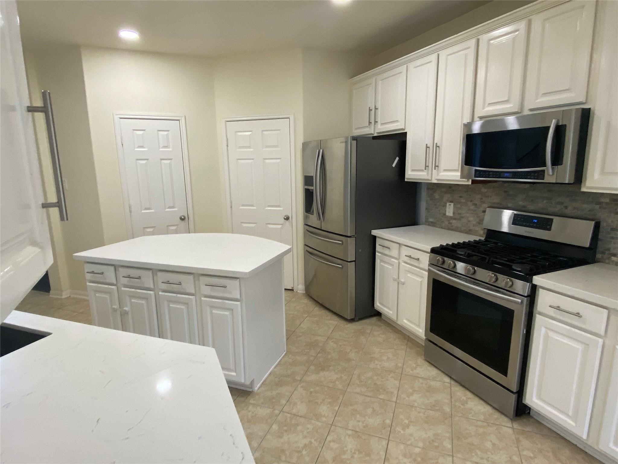 3526 Pine Valley Drive Property Photo 10