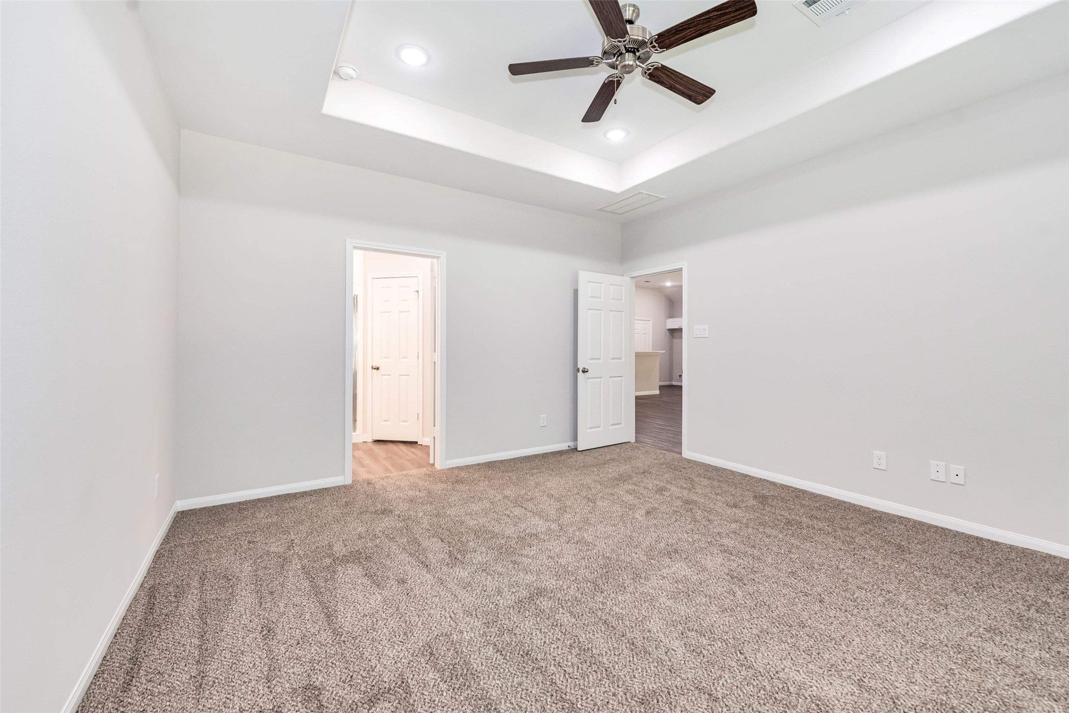 1206 Denison Property Photo 8