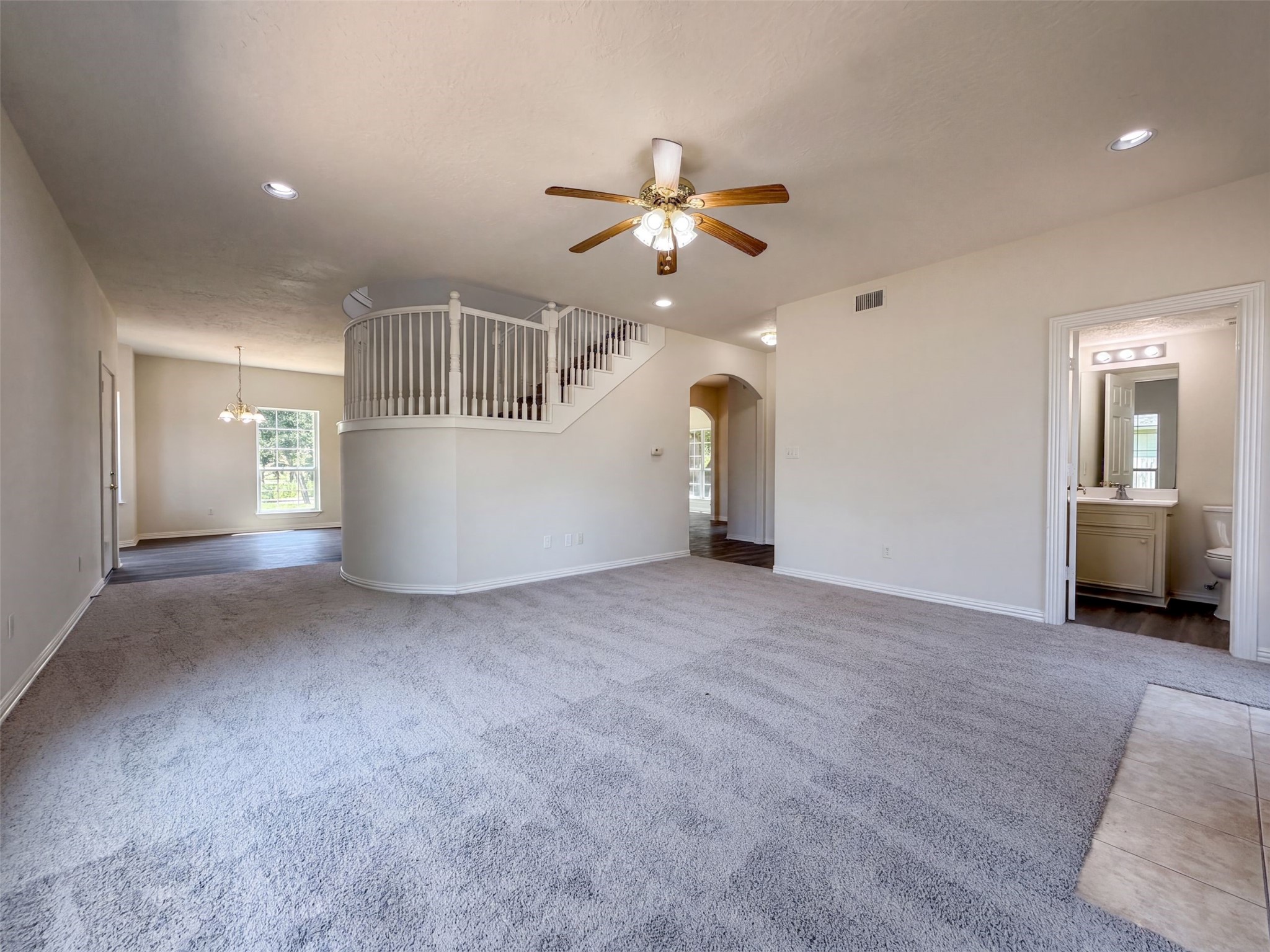 107 S Creek Drive Property Photo 9