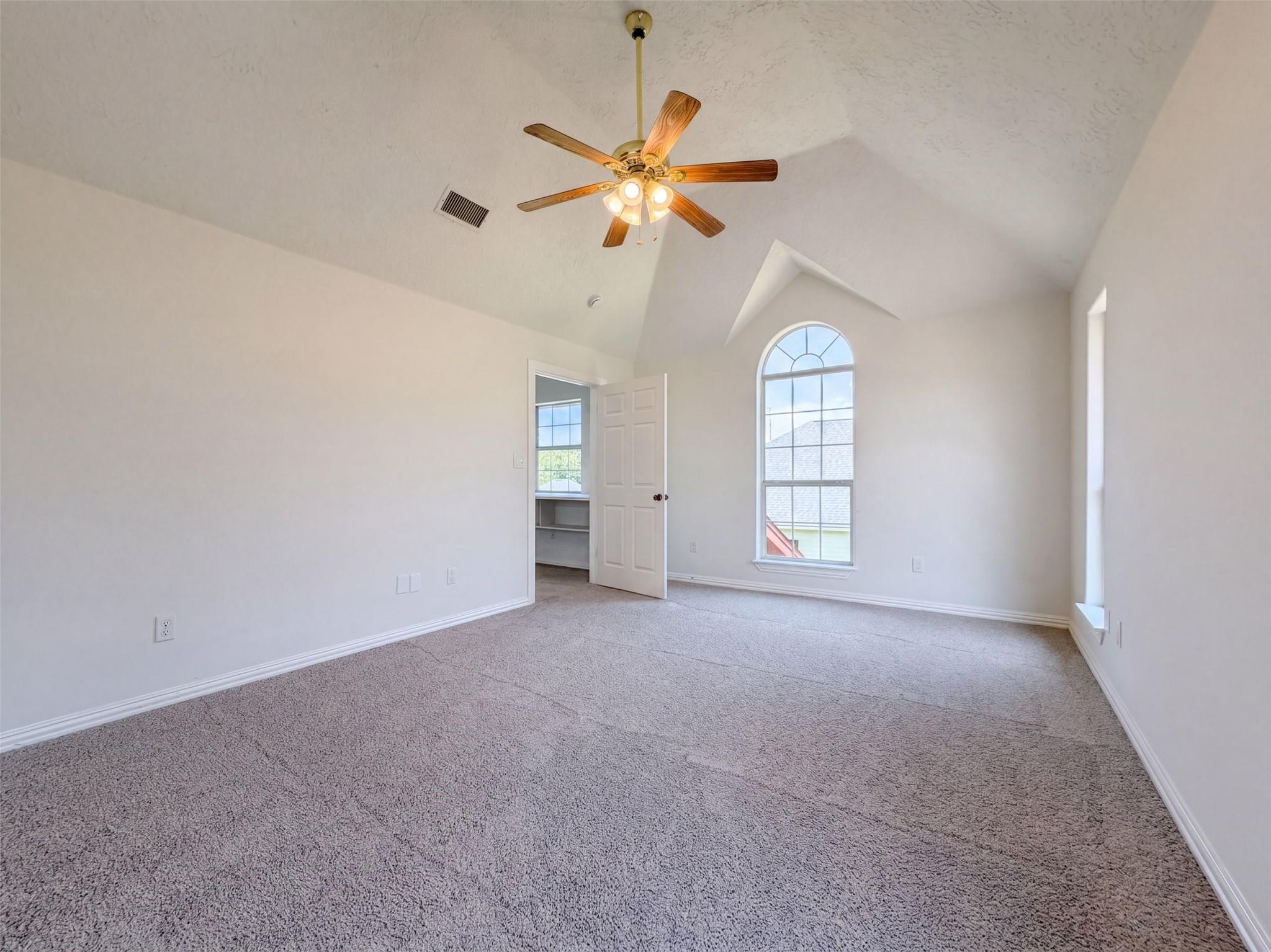 107 S Creek Drive, Bellville Tx 77418 Property Photo 13