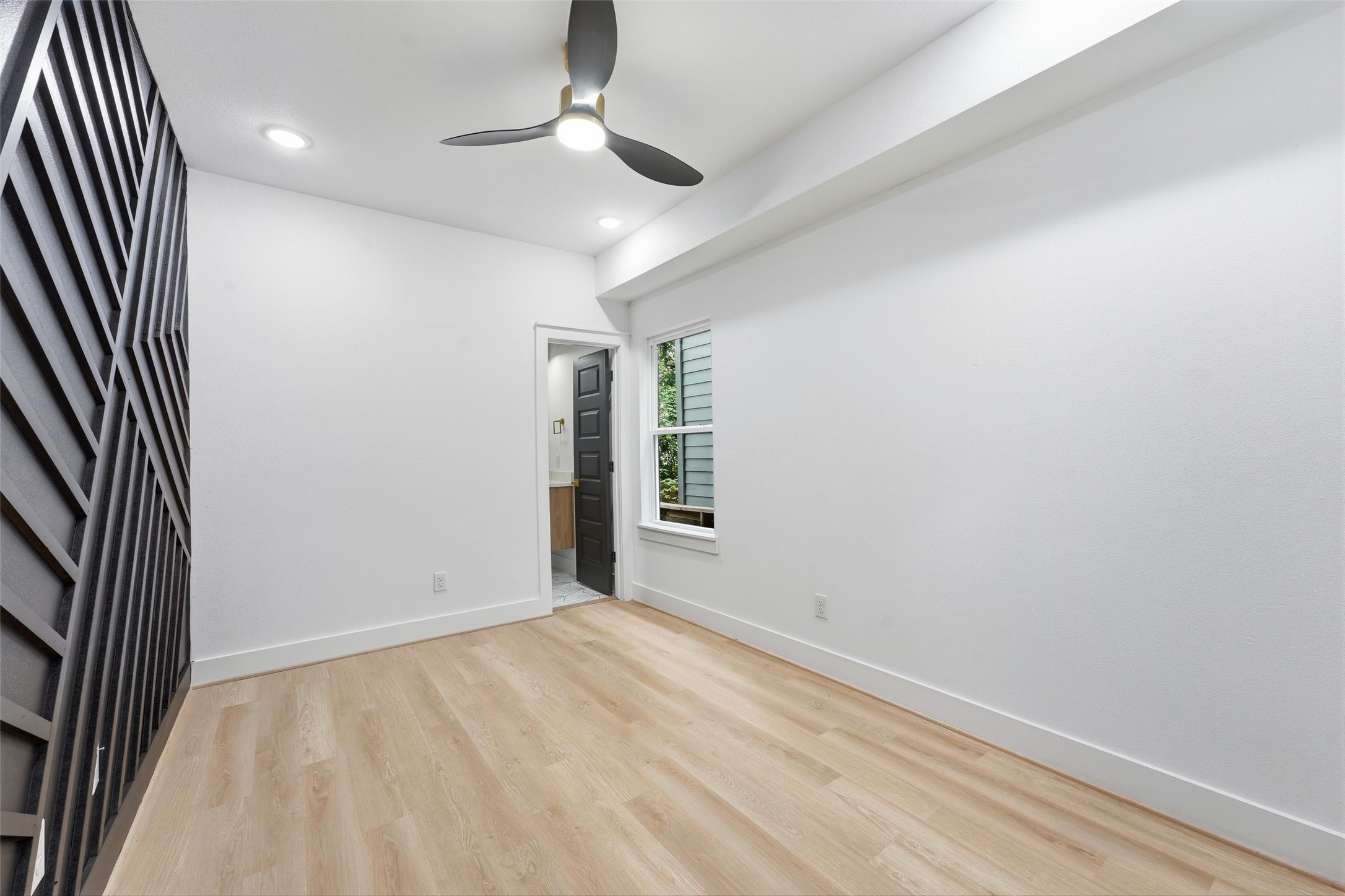 218 E 37th Street A Property Photo 15