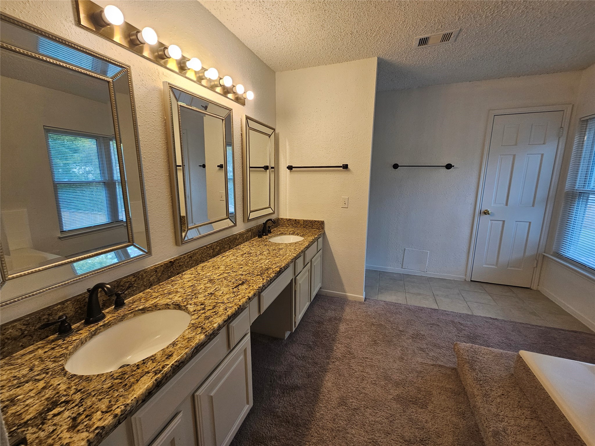 4543 Pioneer Trail Property Photo 12