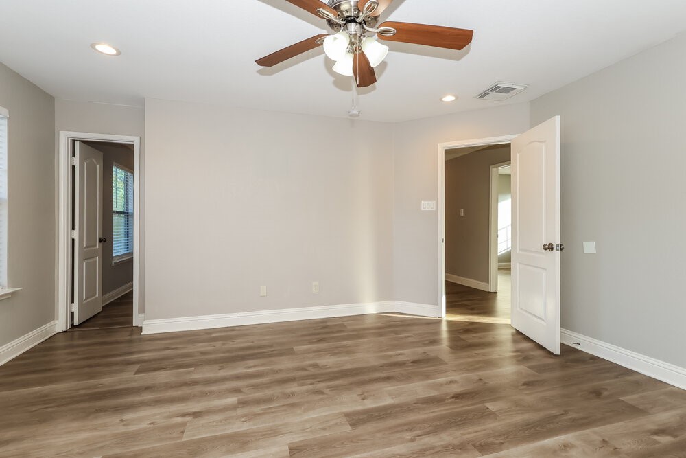 29623 Legends Bluff Drive Property Photo 11