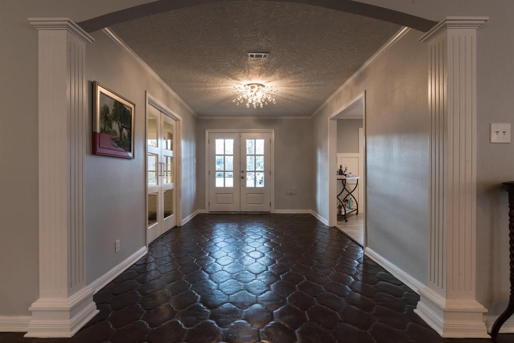 1550 Continental Street Property Photo 2