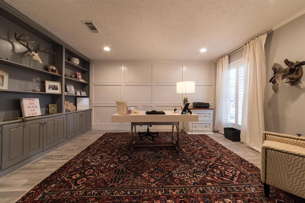 1550 Continental Street Property Photo 3