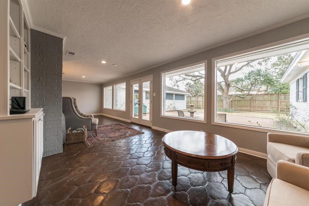 1550 Continental Street Property Photo 13