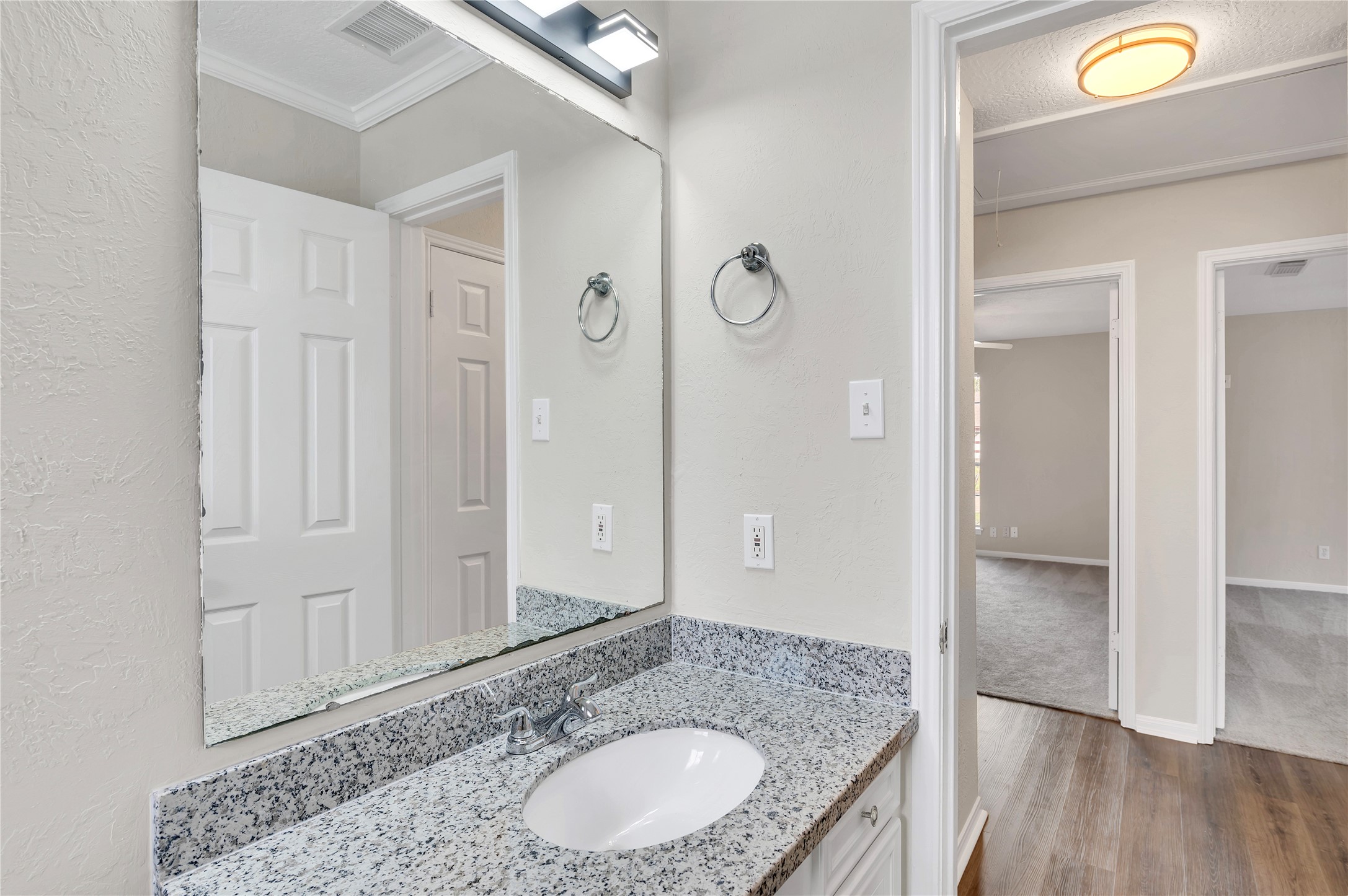 5422 Thistle Drive Property Photo 15