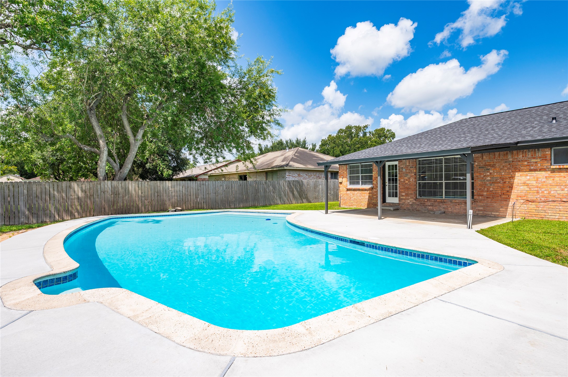 5422 Thistle Drive Property Photo 18