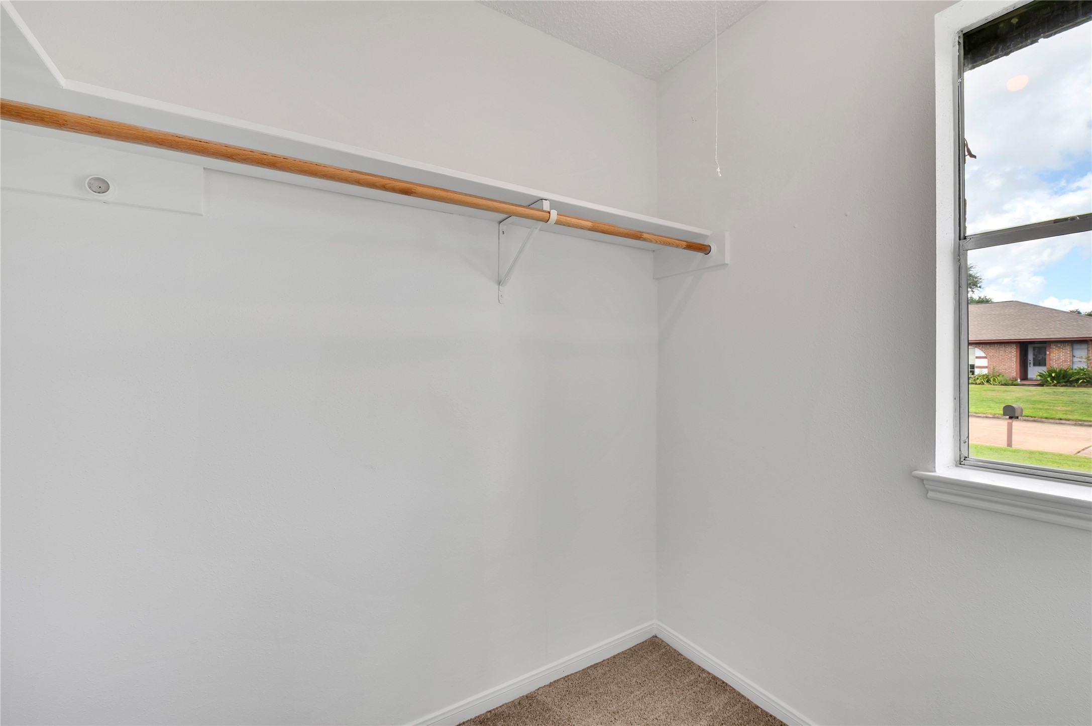 5422 Thistle Drive Property Photo 39