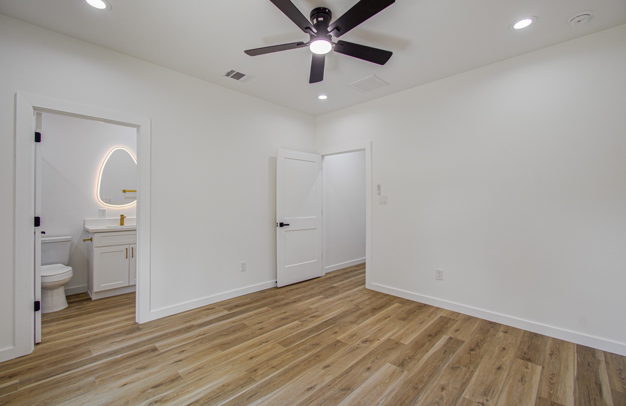 5315 Dewberry Street A Property Photo 15