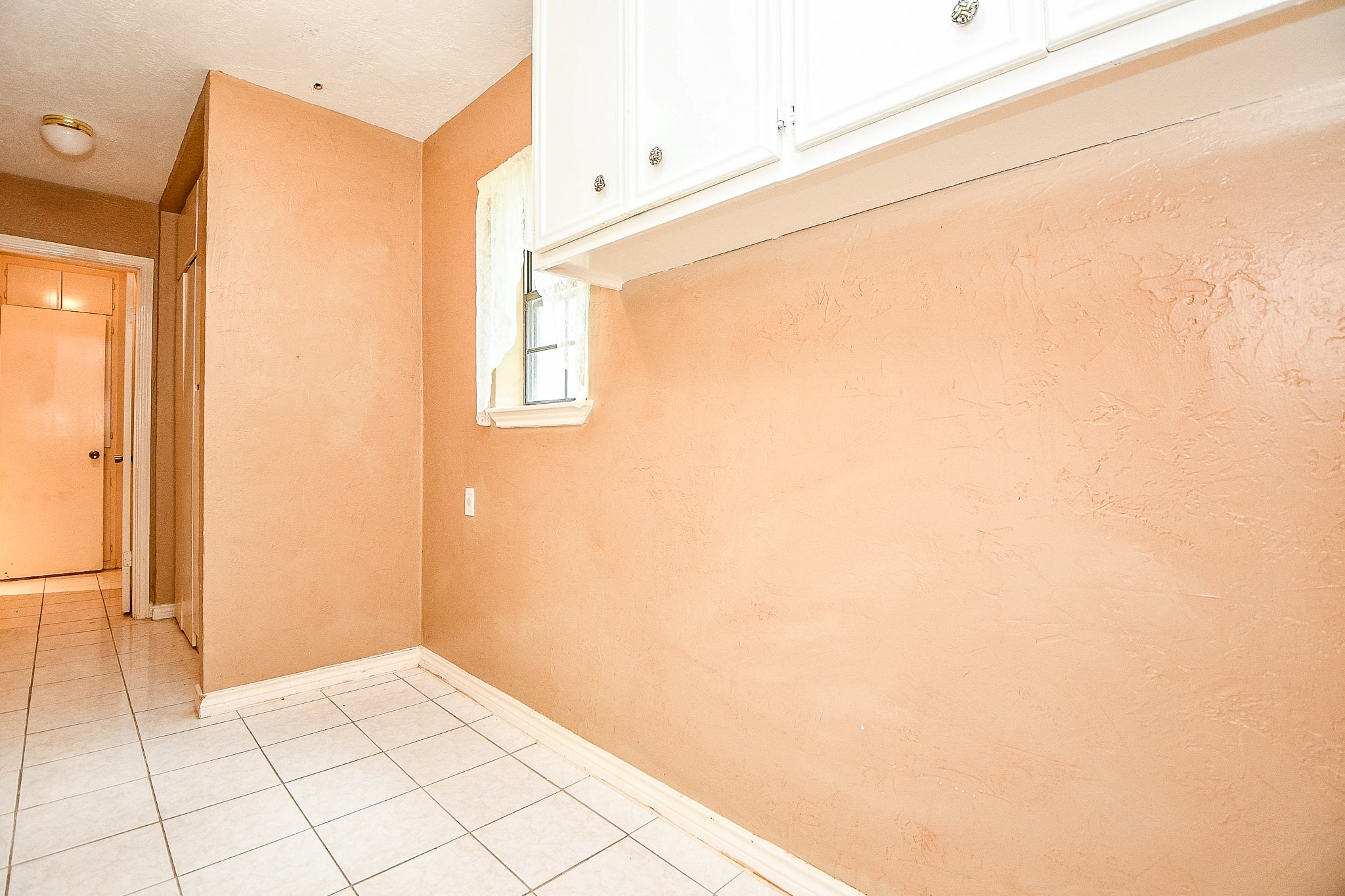 25121 Lakeview Road Property Photo 14