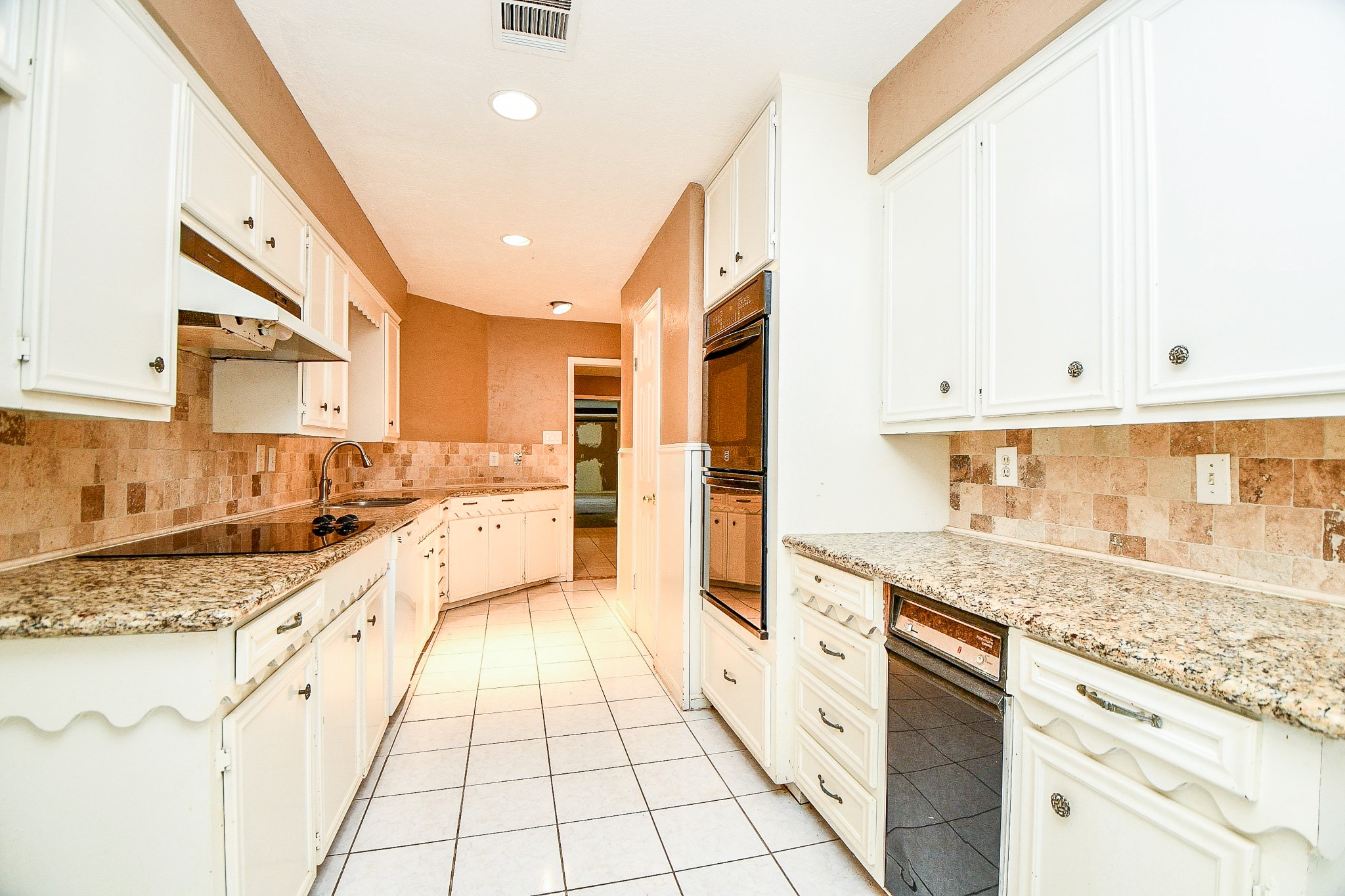25121 Lakeview Road Property Photo 15