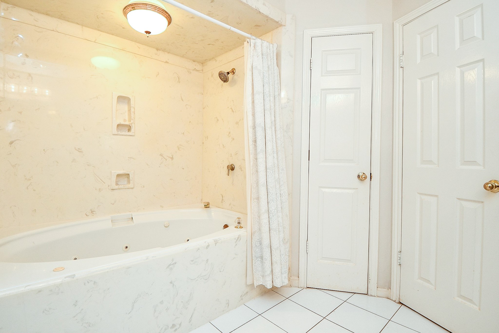 25121 Lakeview Road Property Photo 25