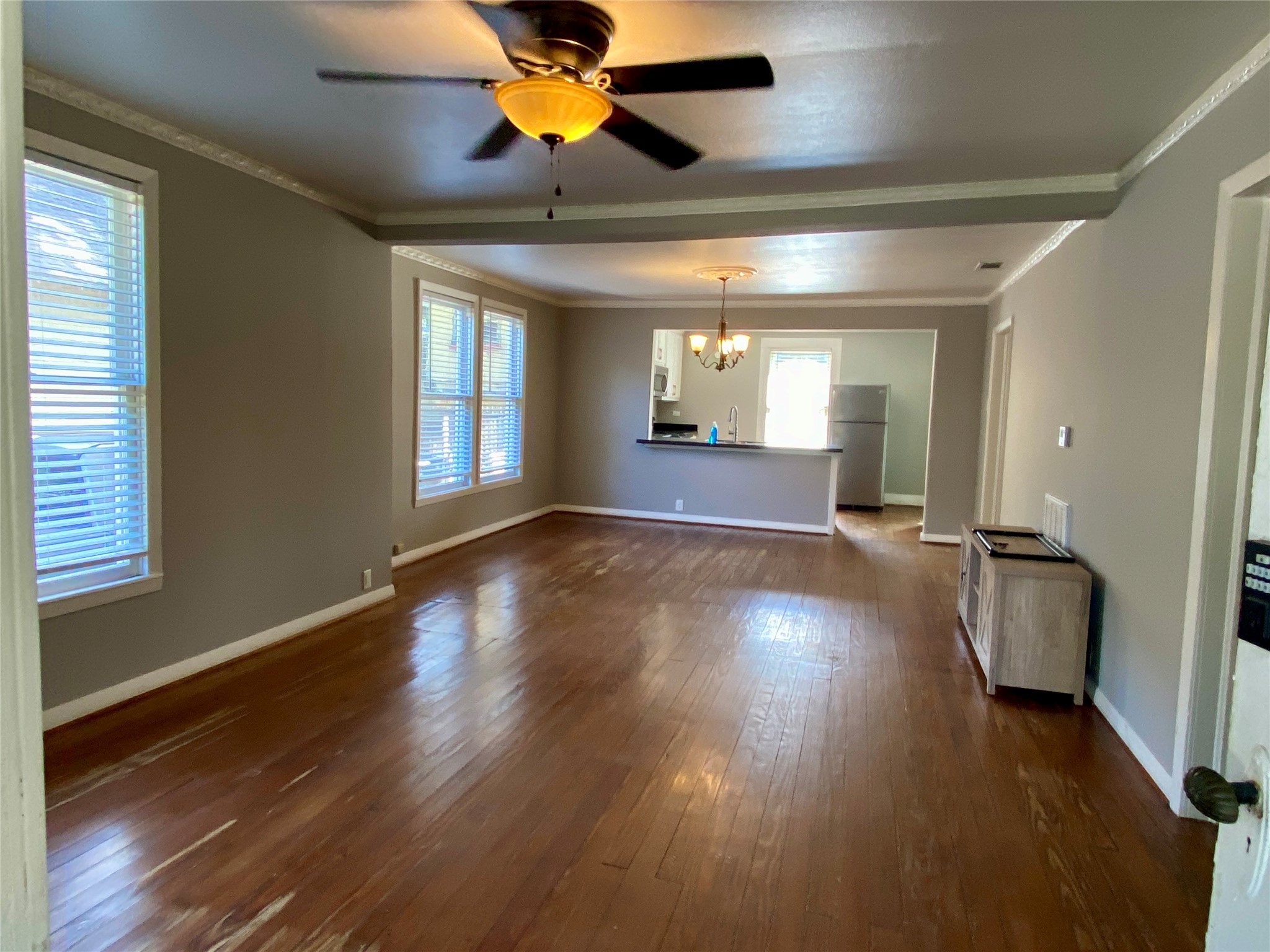 1230 Ashland Street Property Photo 2