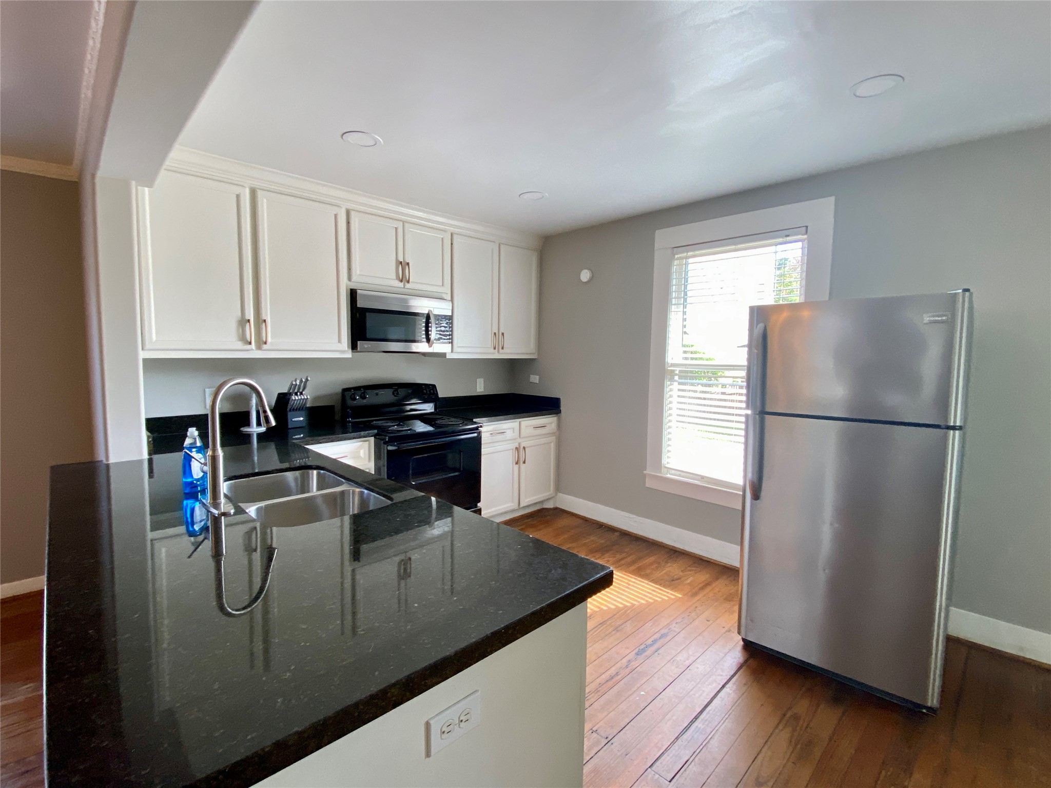 1230 Ashland Street Property Photo 4