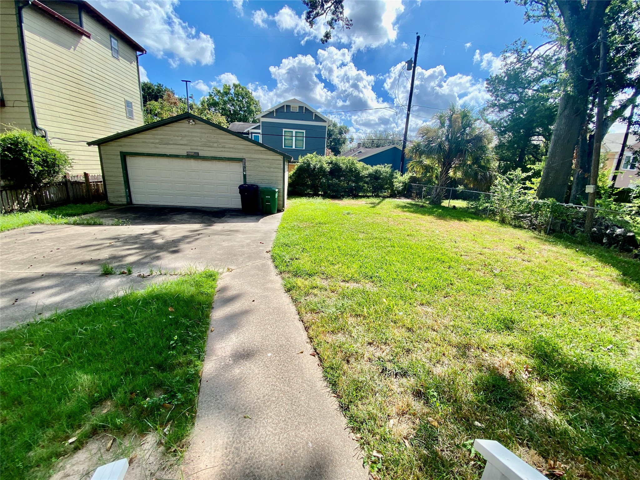 1230 Ashland Street Property Photo 8