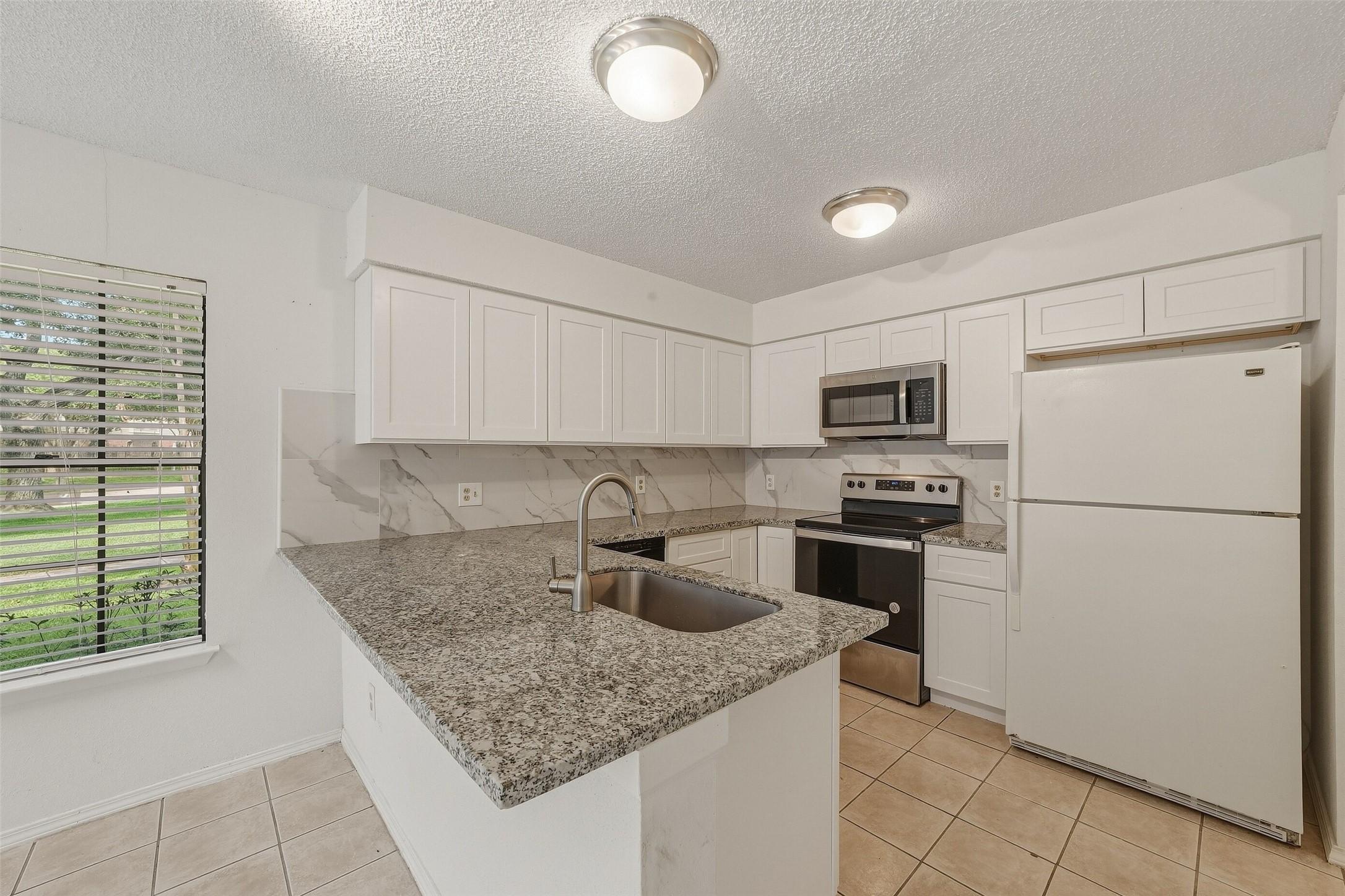 2611 Grants Lake Boulevard 214 Property Photo 9