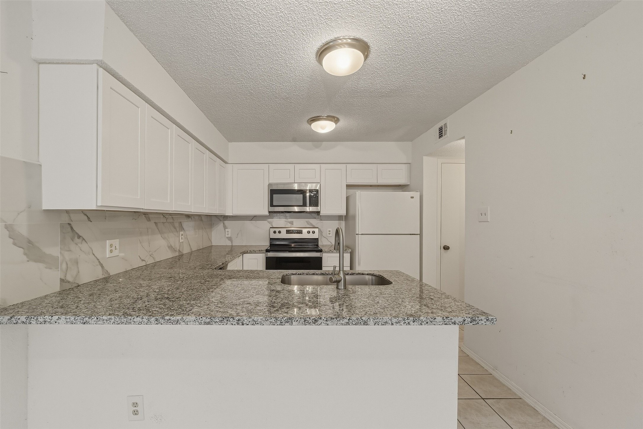 2611 Grants Lake Boulevard 214 Property Photo 10