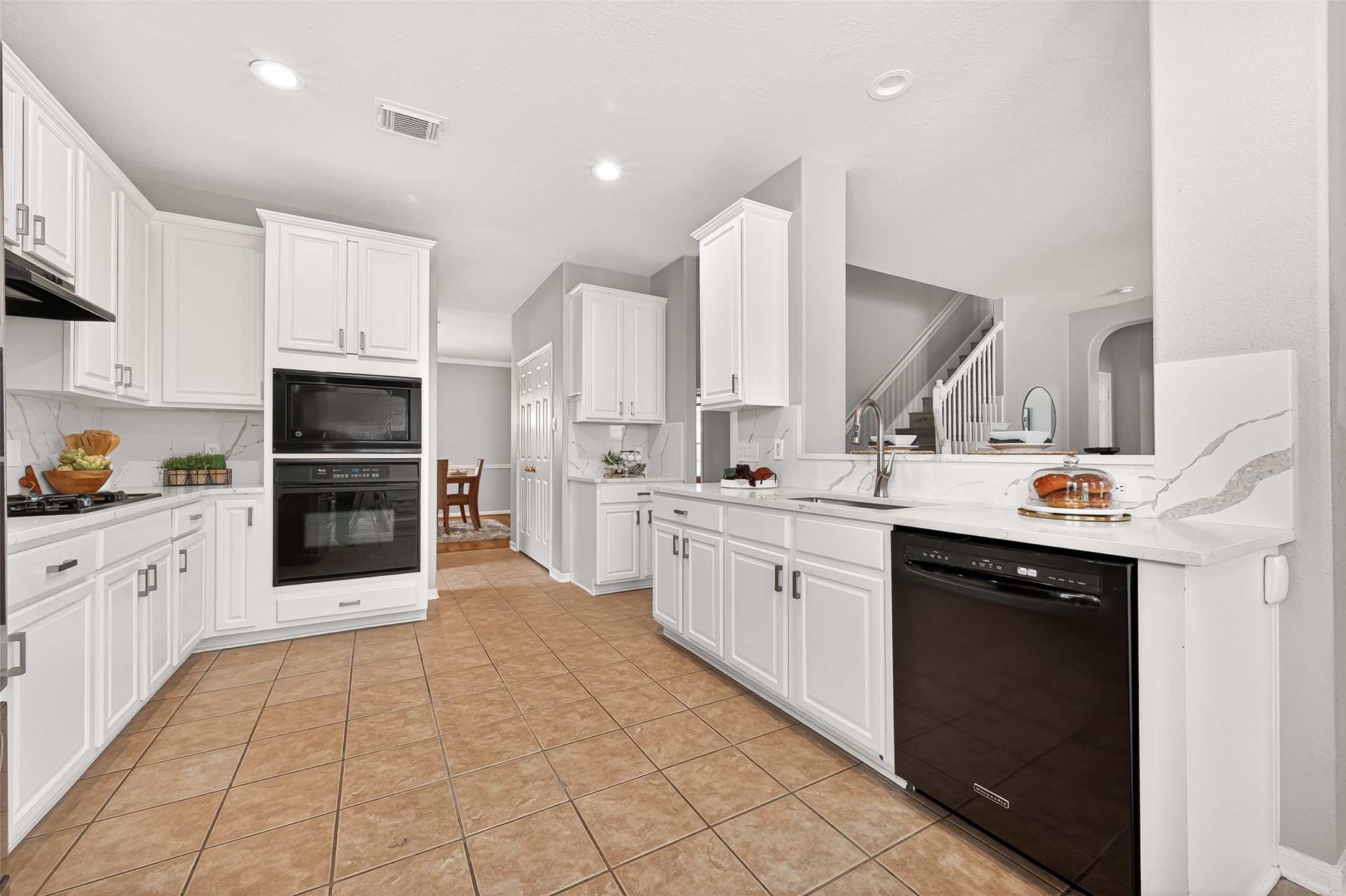 17706 Emerald Garden Lane Property Photo 2