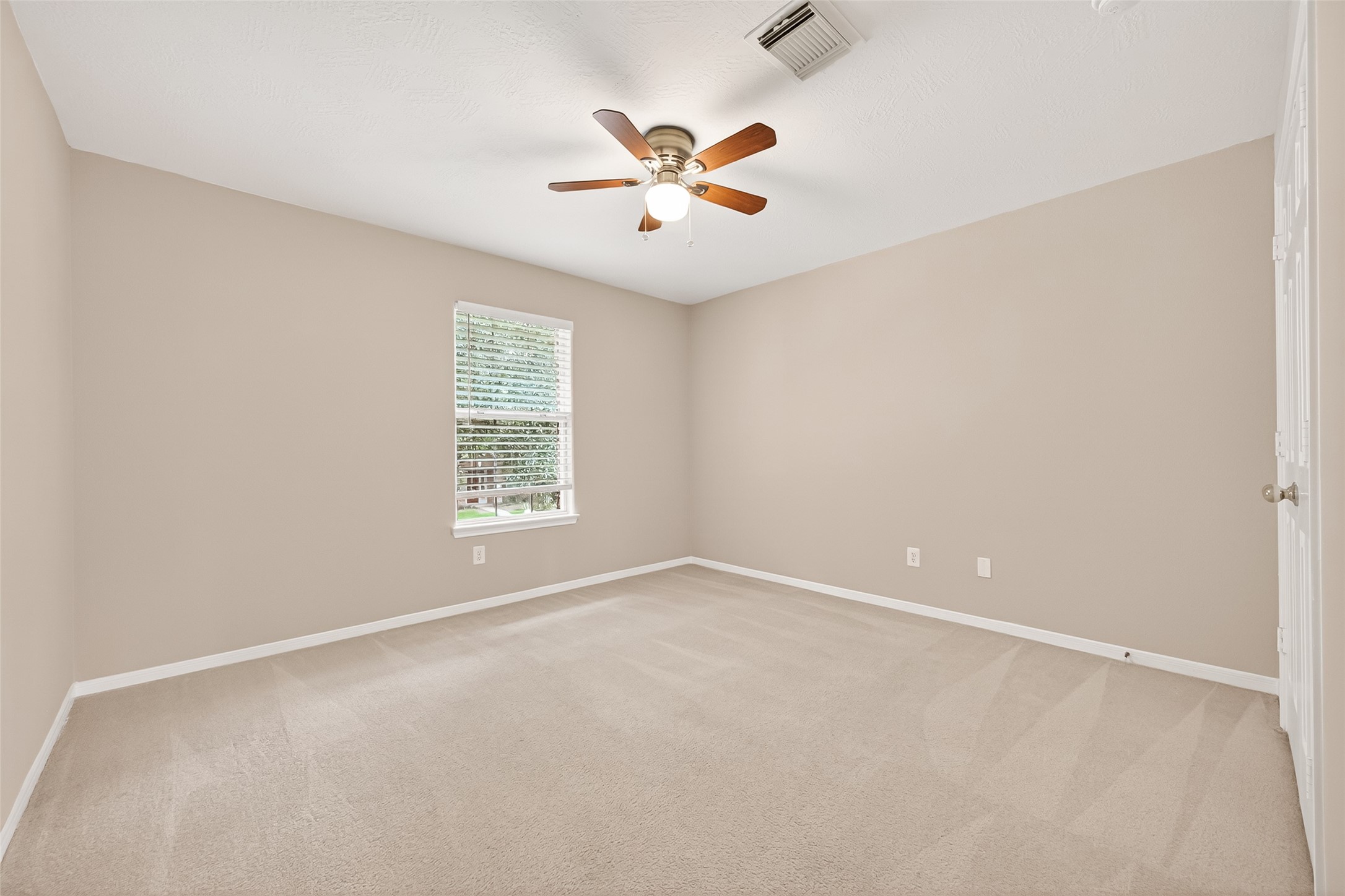 17706 Emerald Garden Lane Property Photo 40
