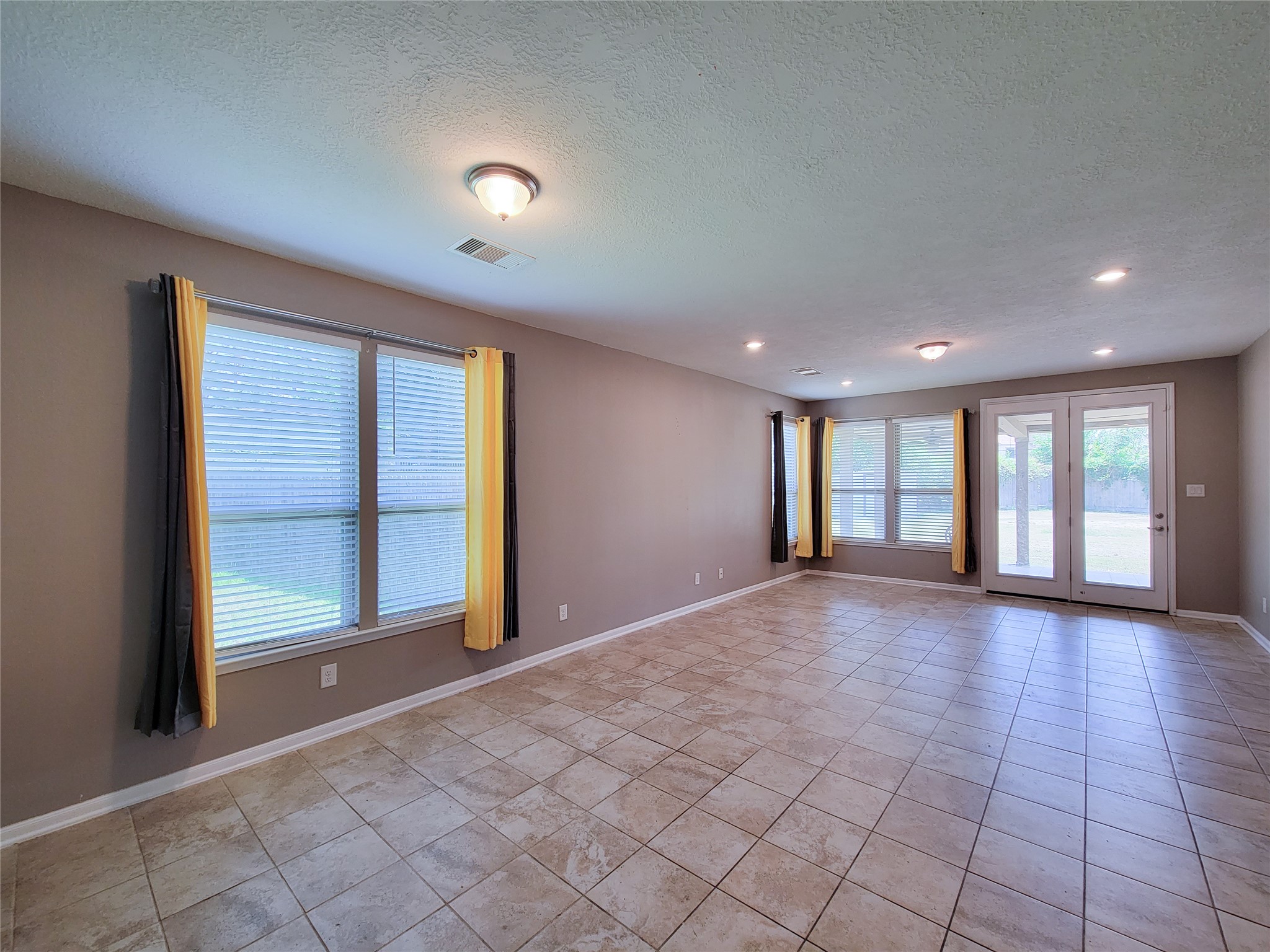 14202 Persimmon Woods Drive Property Photo 2