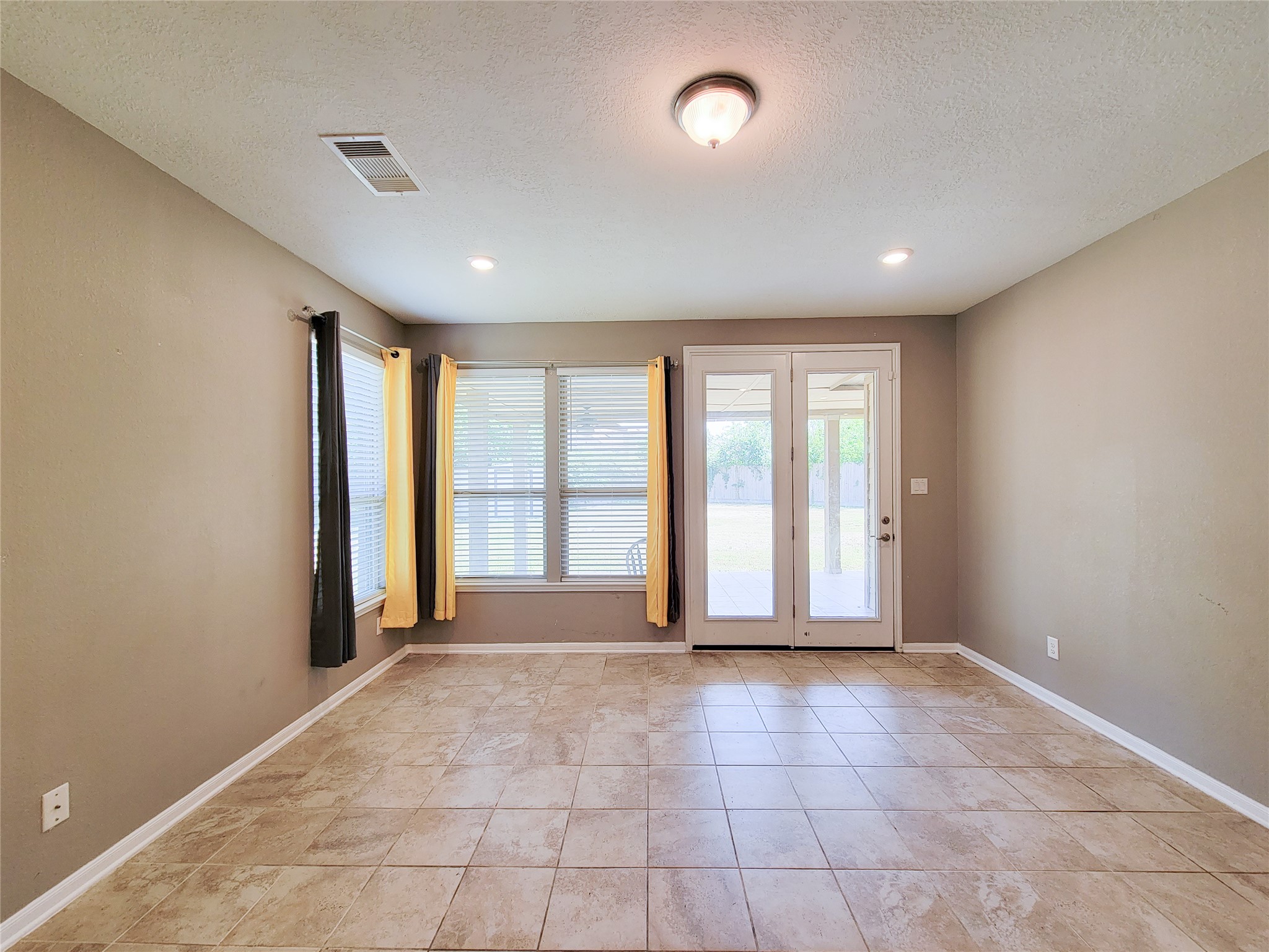 14202 Persimmon Woods Drive Property Photo 3