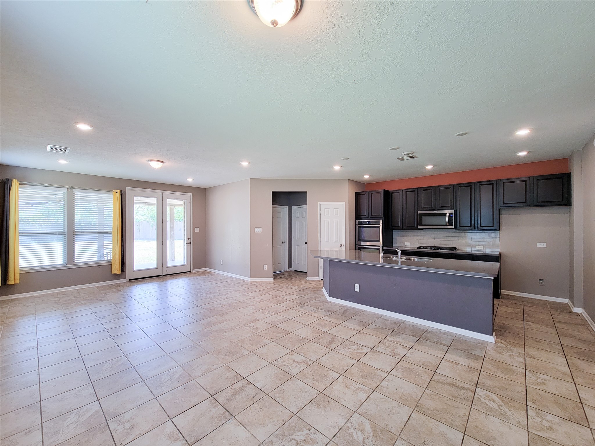 14202 Persimmon Woods Drive Property Photo 6