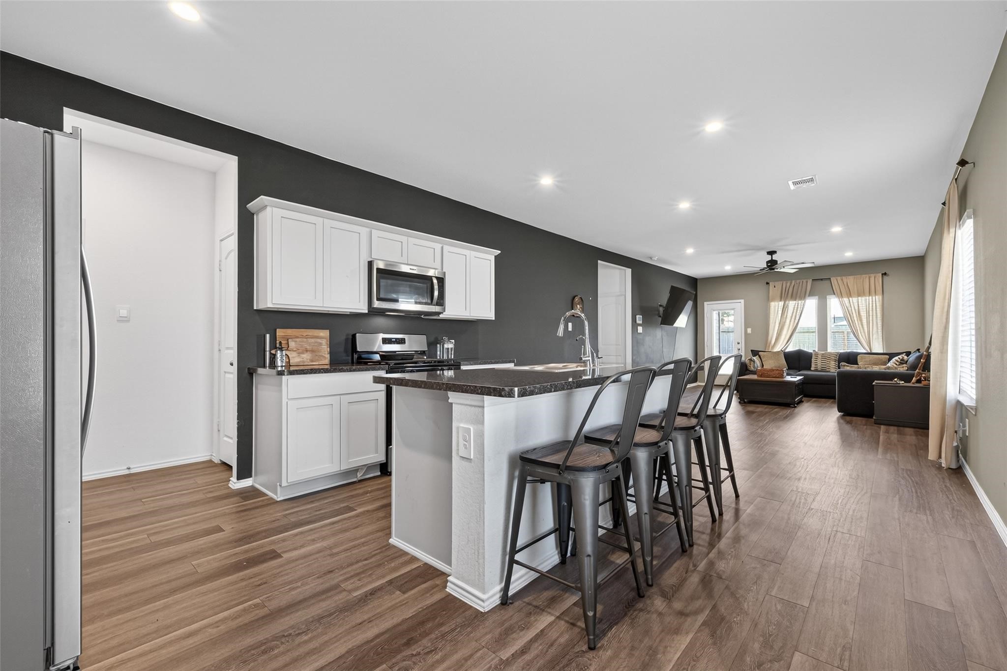 24251 Copperleaf Bay Lane Property Photo 3