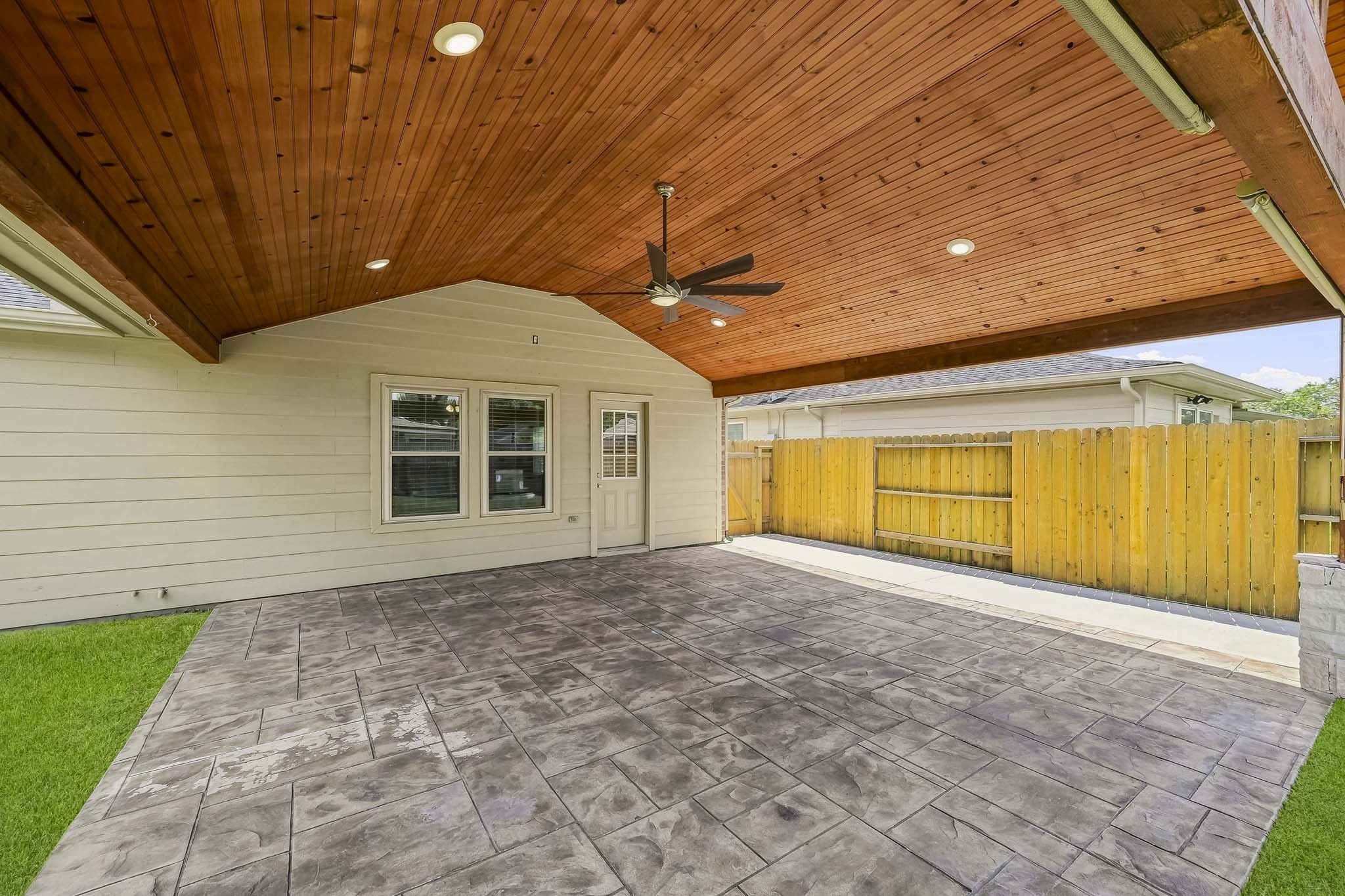 13510 Gospel Way Property Photo 23
