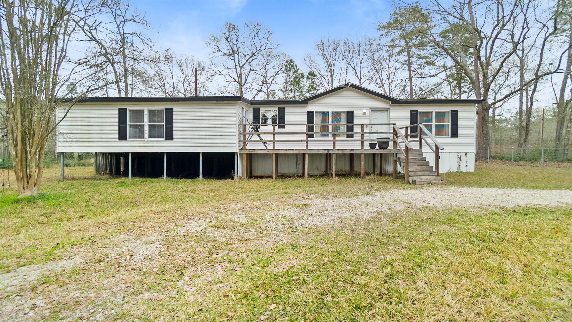 7735 N Walker Road Property Photo 9