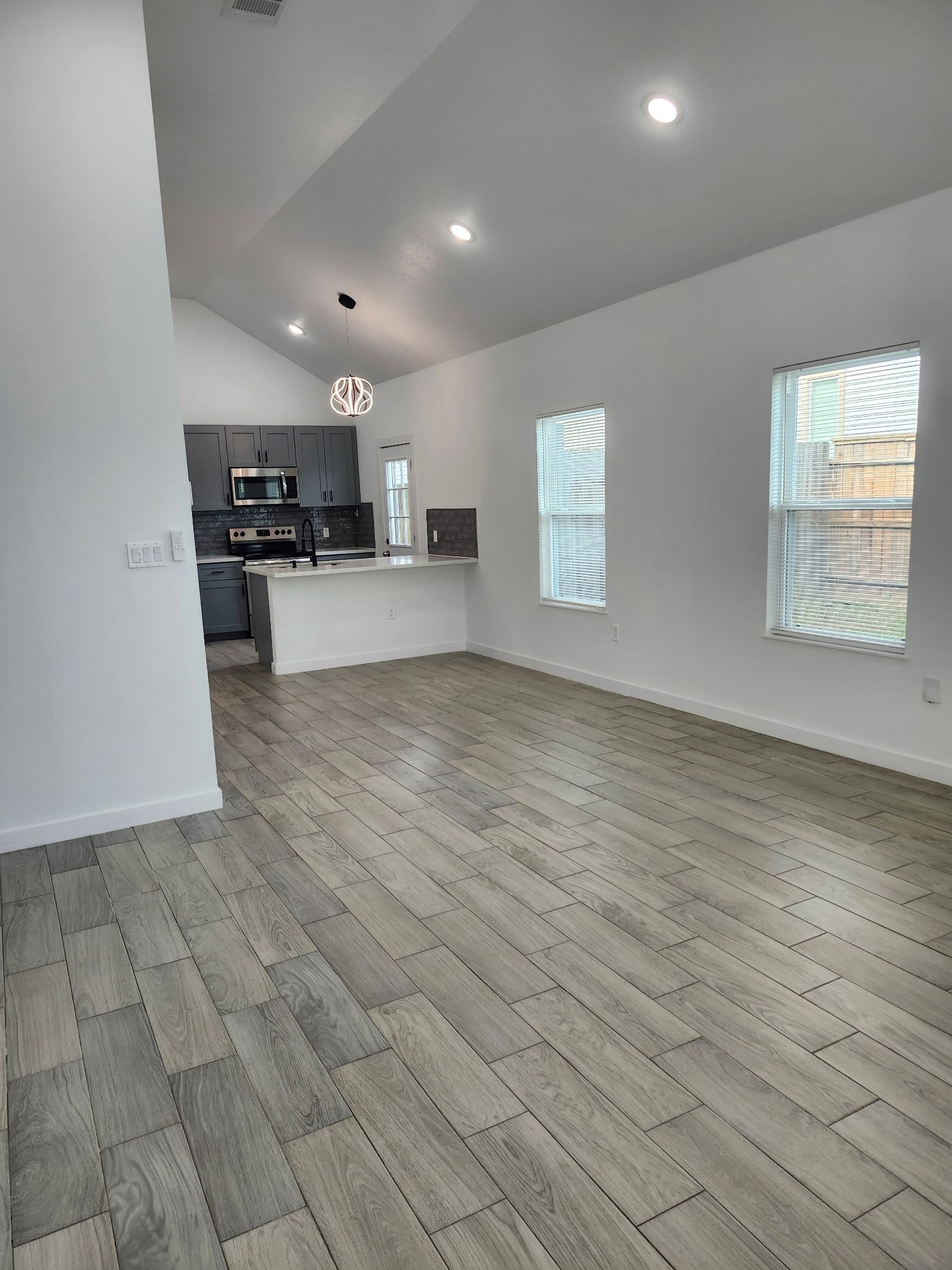 1418 Road 5607 Property Photo 4