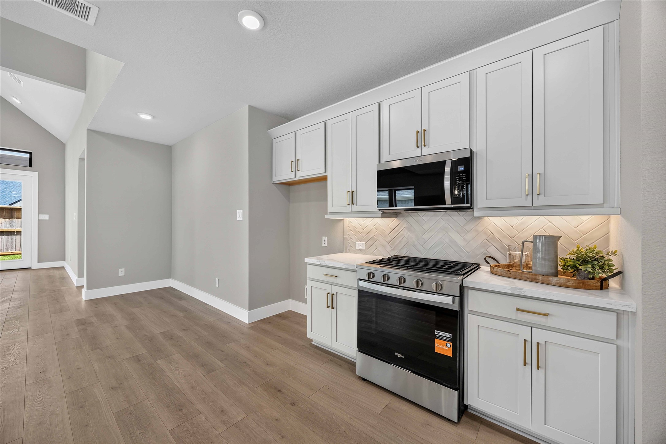2211 Grapewood Lane Property Photo 12