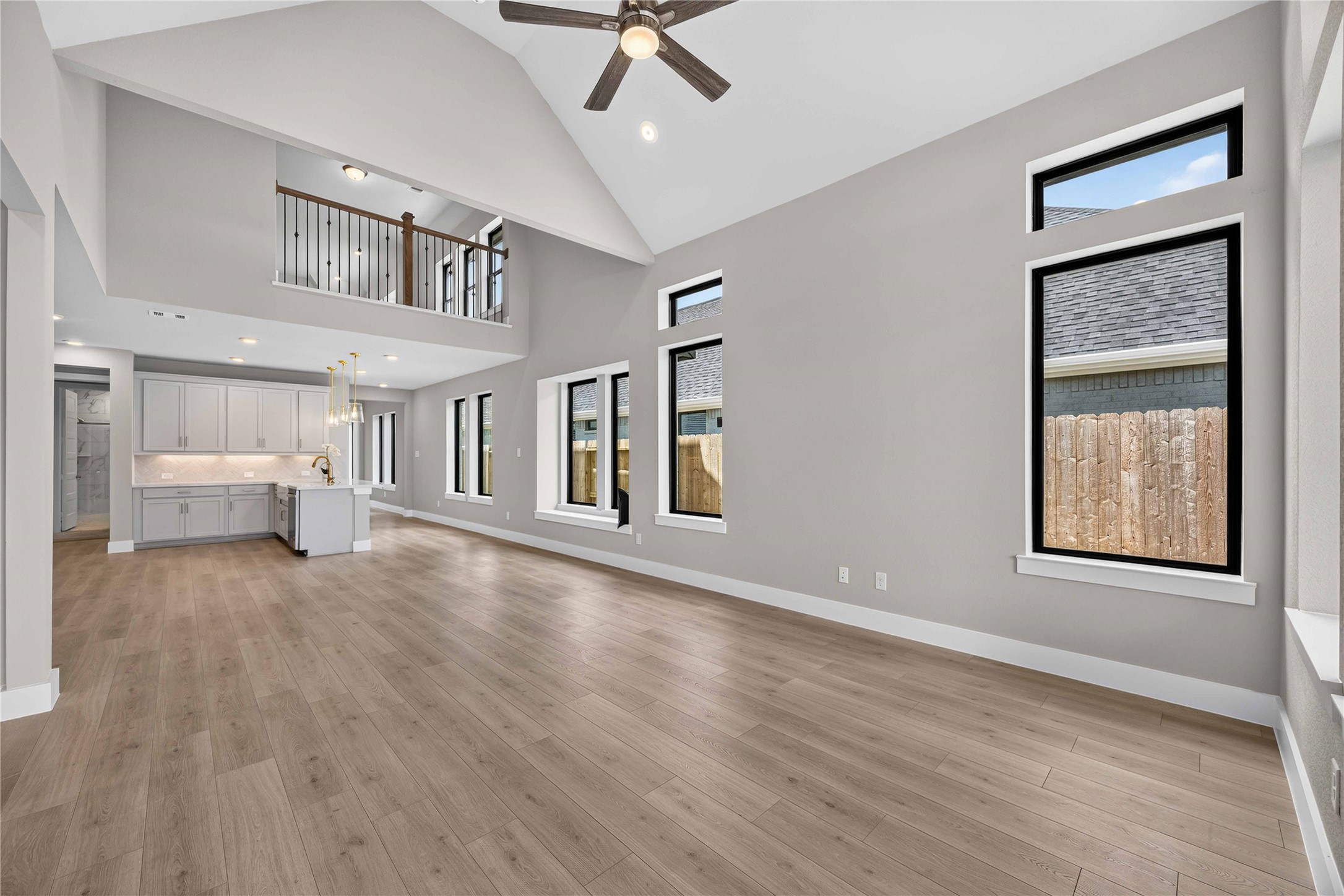 2211 Grapewood Lane Property Photo 16