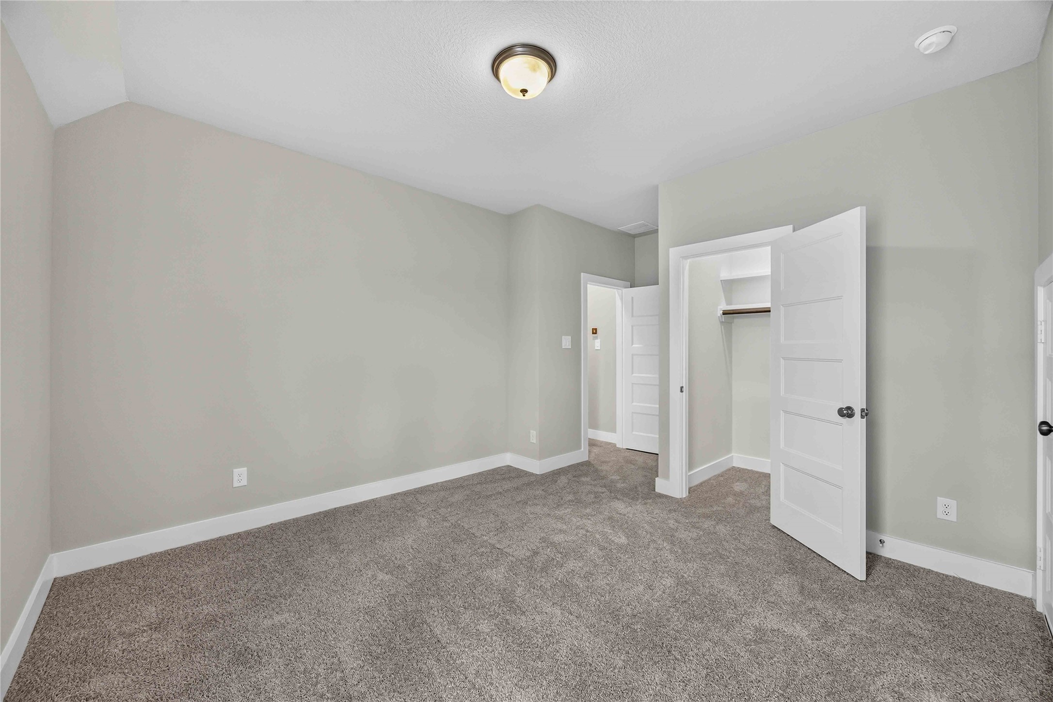 2211 Grapewood Lane Property Photo 32