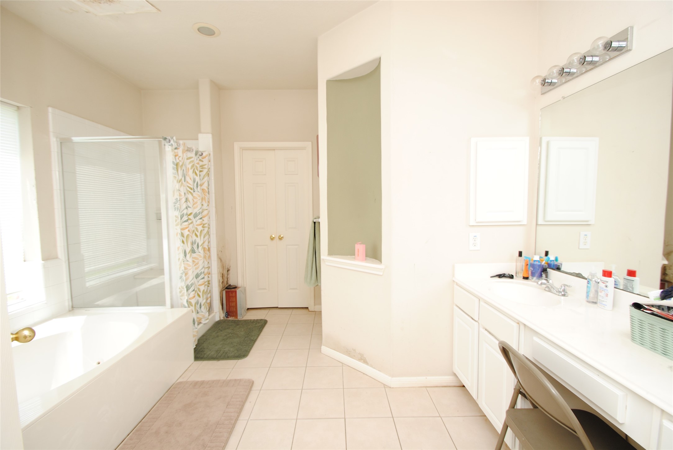 1202 Reams Court Property Photo 7