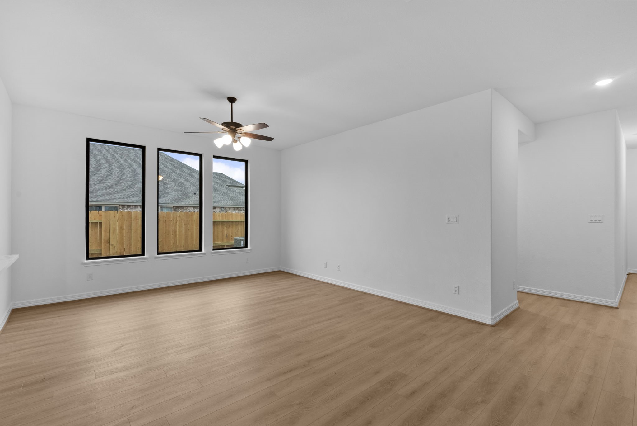 5027 Silk Petal Drive Property Photo 4