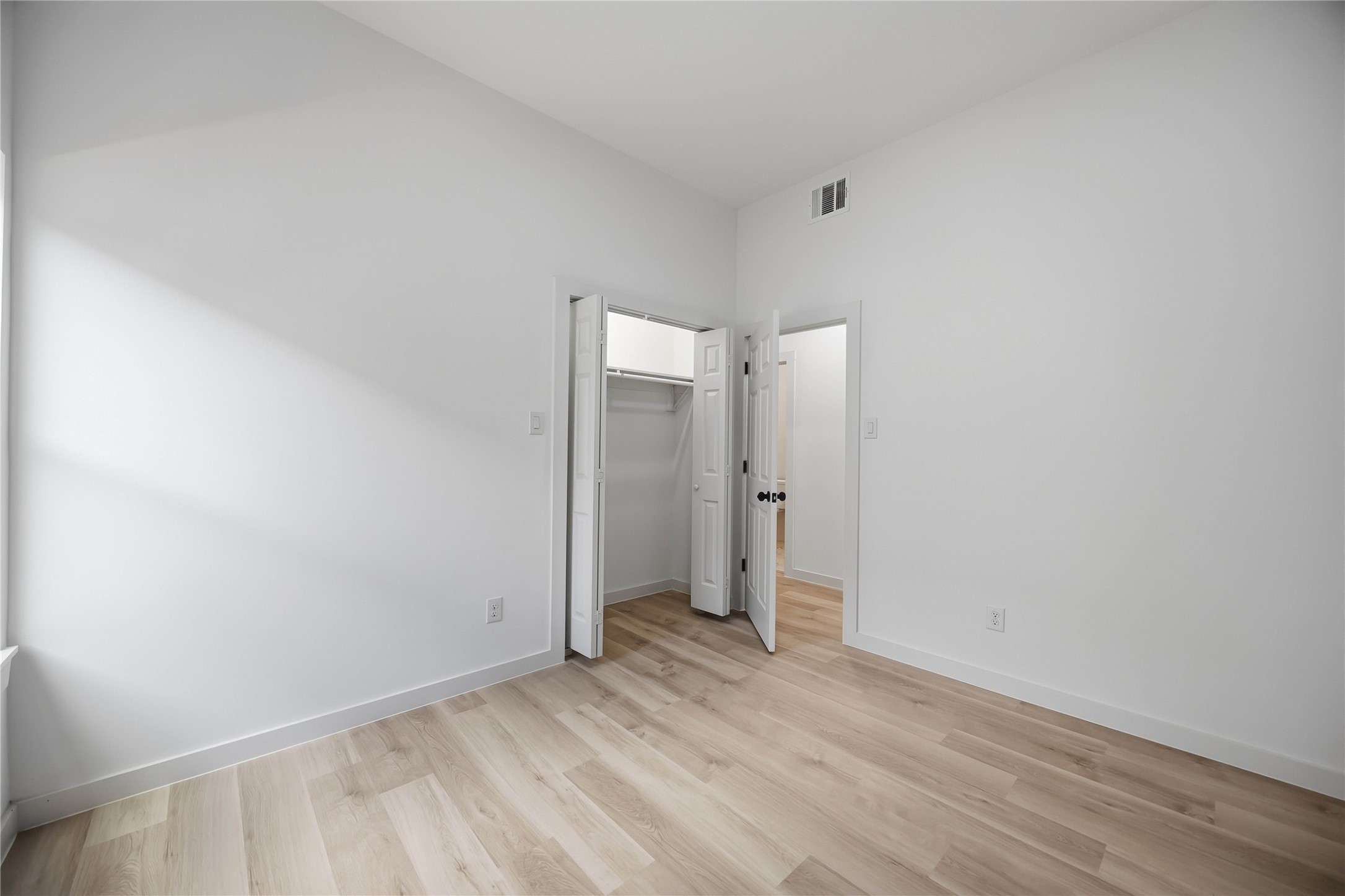 333 Delaware St A Property Photo 15