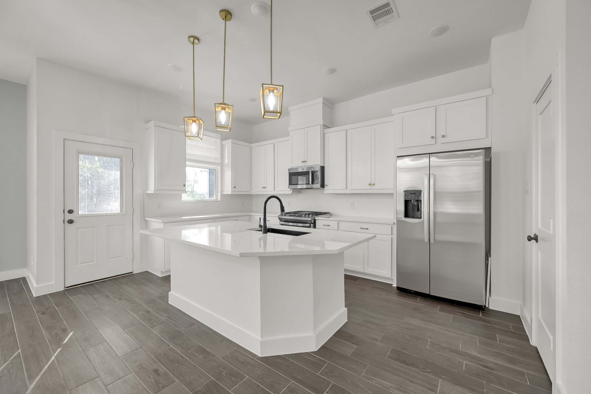 560 Red Cascade Trail Property Photo 6