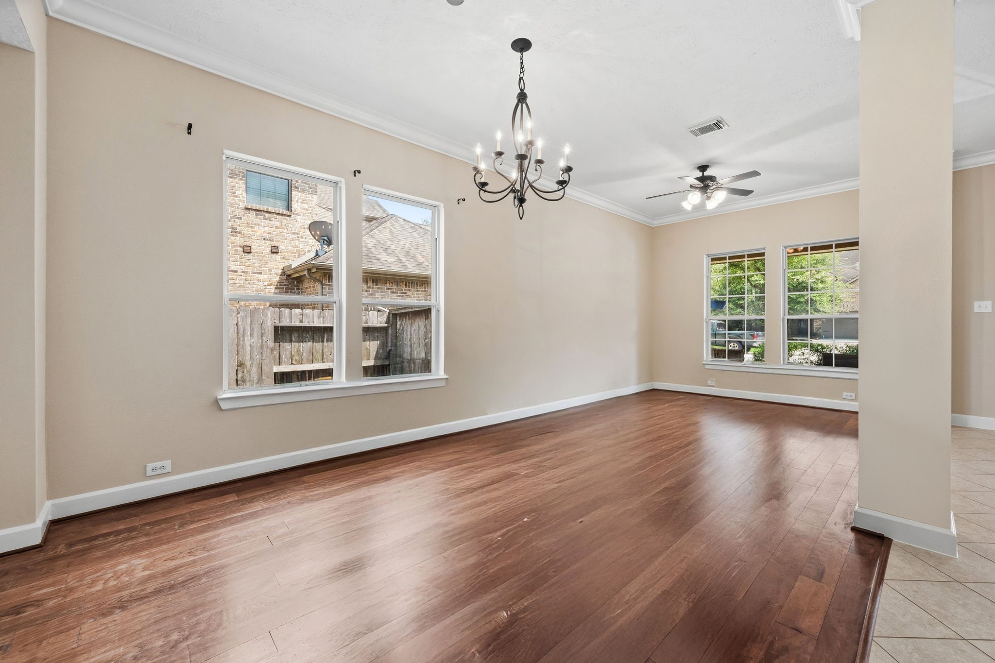 7011 Dewberry Shores Lane Property Photo 4