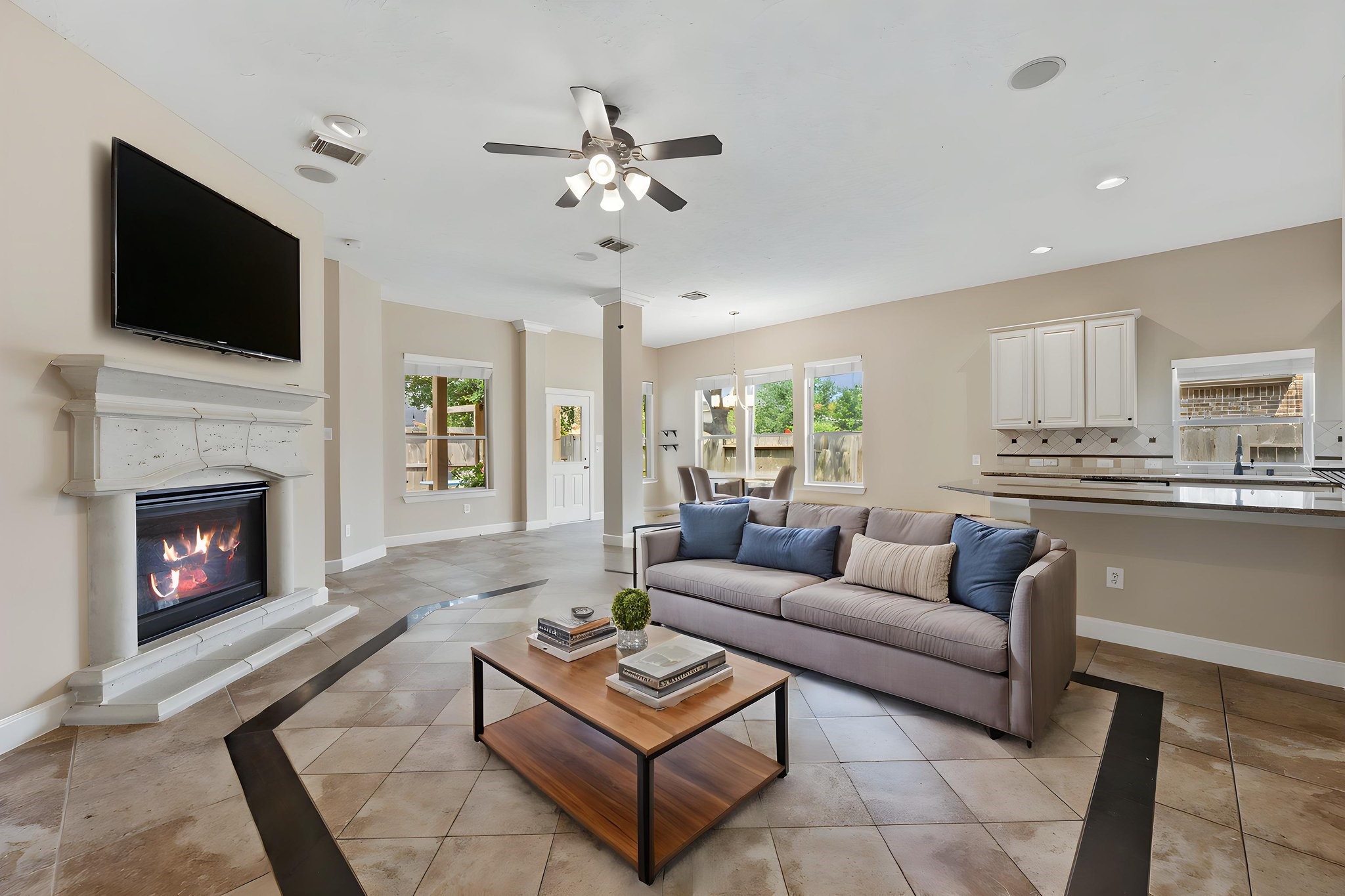 7011 Dewberry Shores Lane Property Photo 8