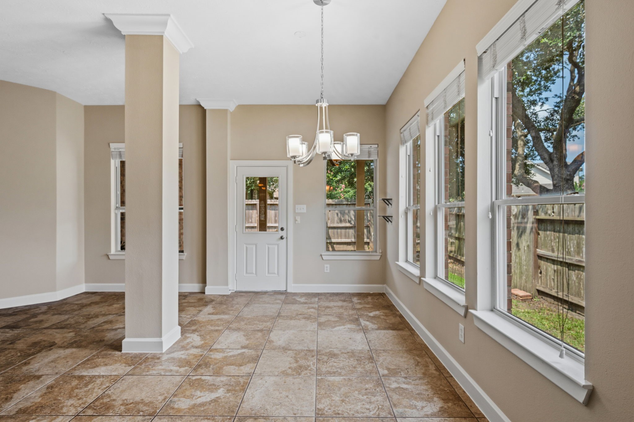 7011 Dewberry Shores Lane Property Photo 12