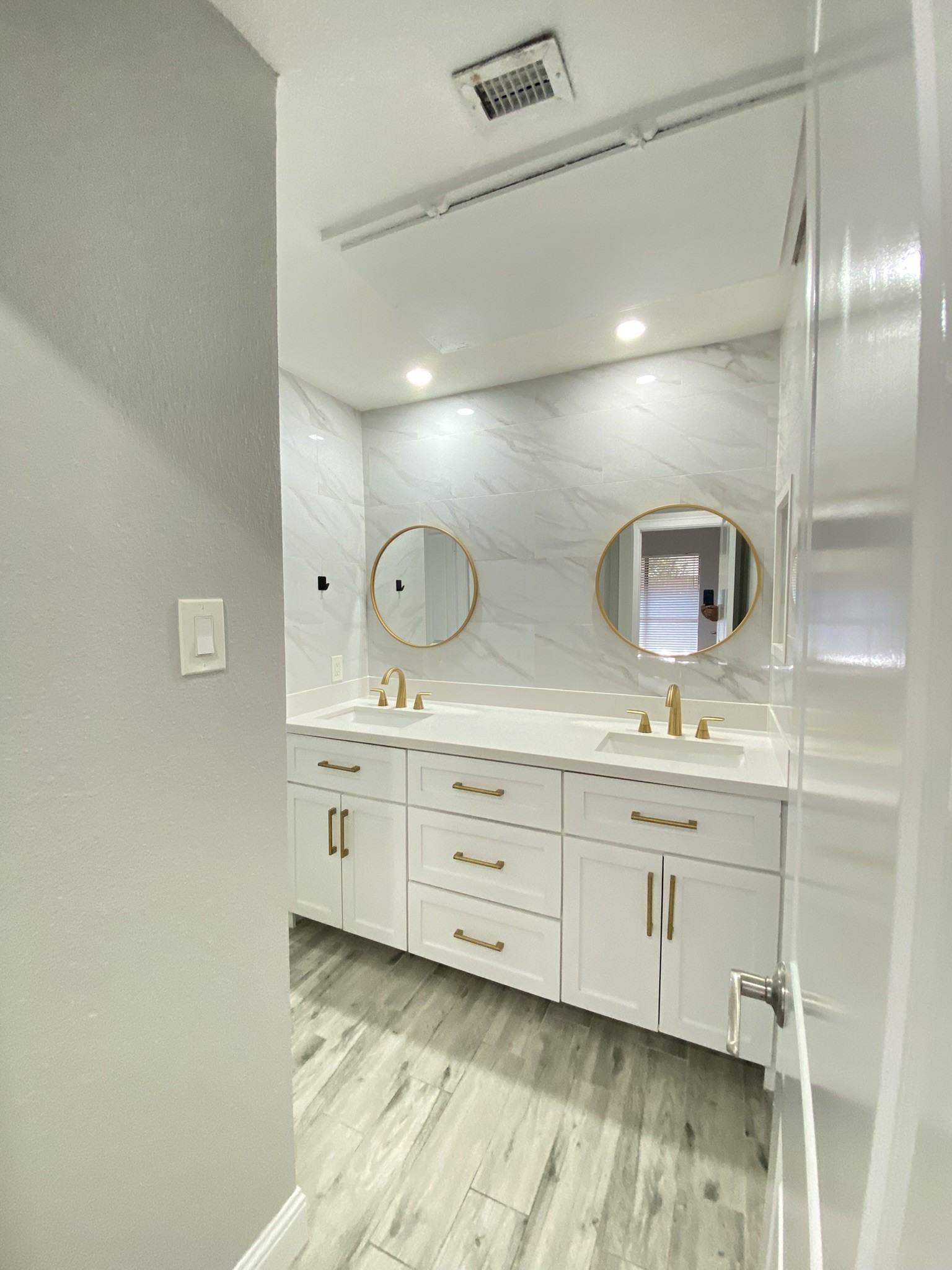 7900 N Stadium Drive 29 Property Photo 14